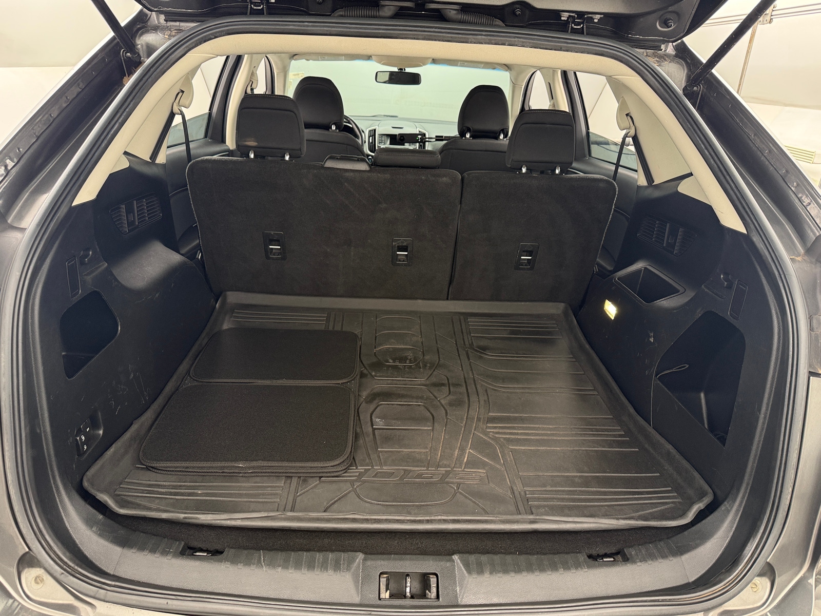 Thumbnail: 2017 Ford Edge - 7