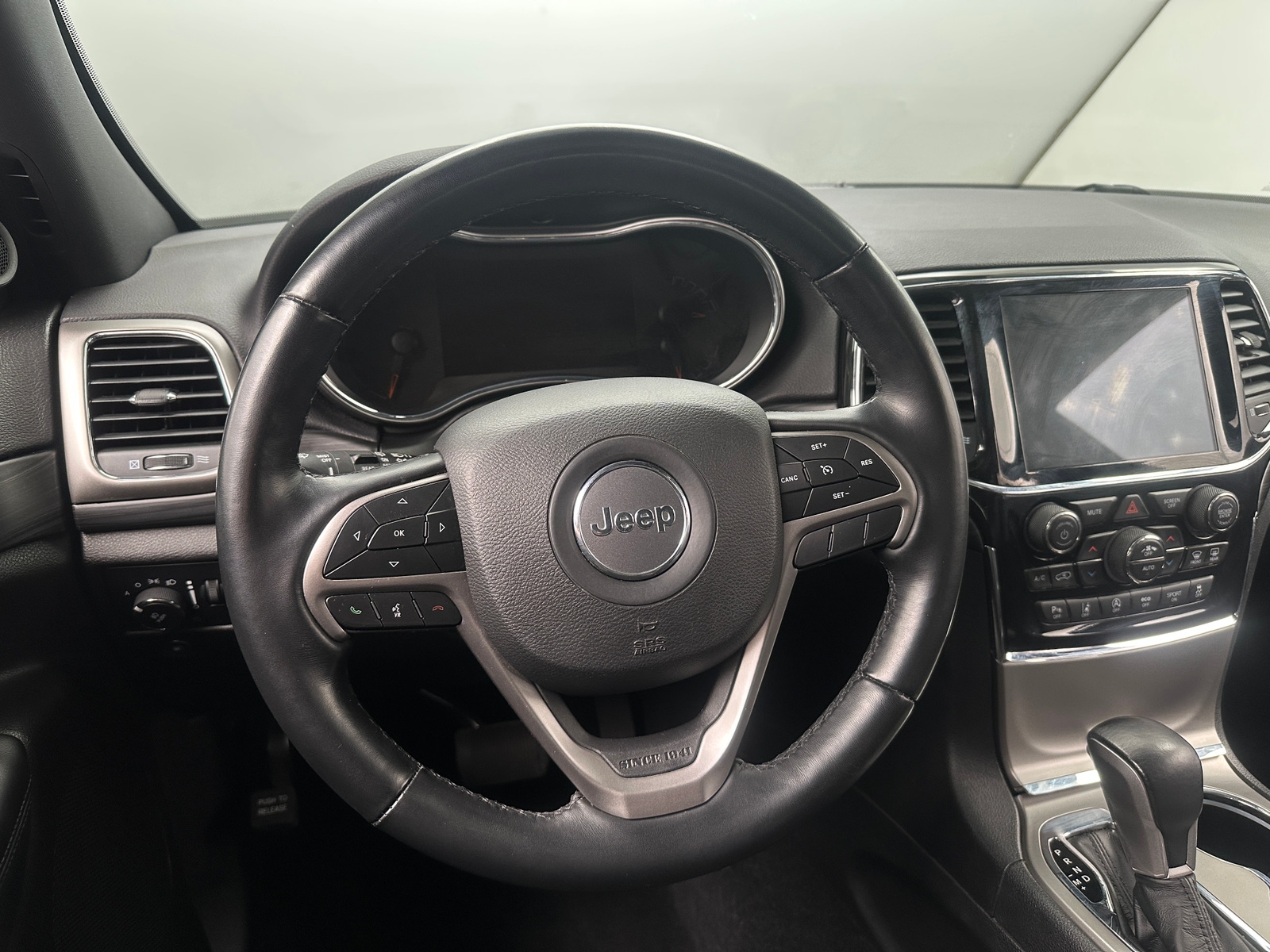 Thumbnail: 2021 Jeep Grand Cherokee - 5