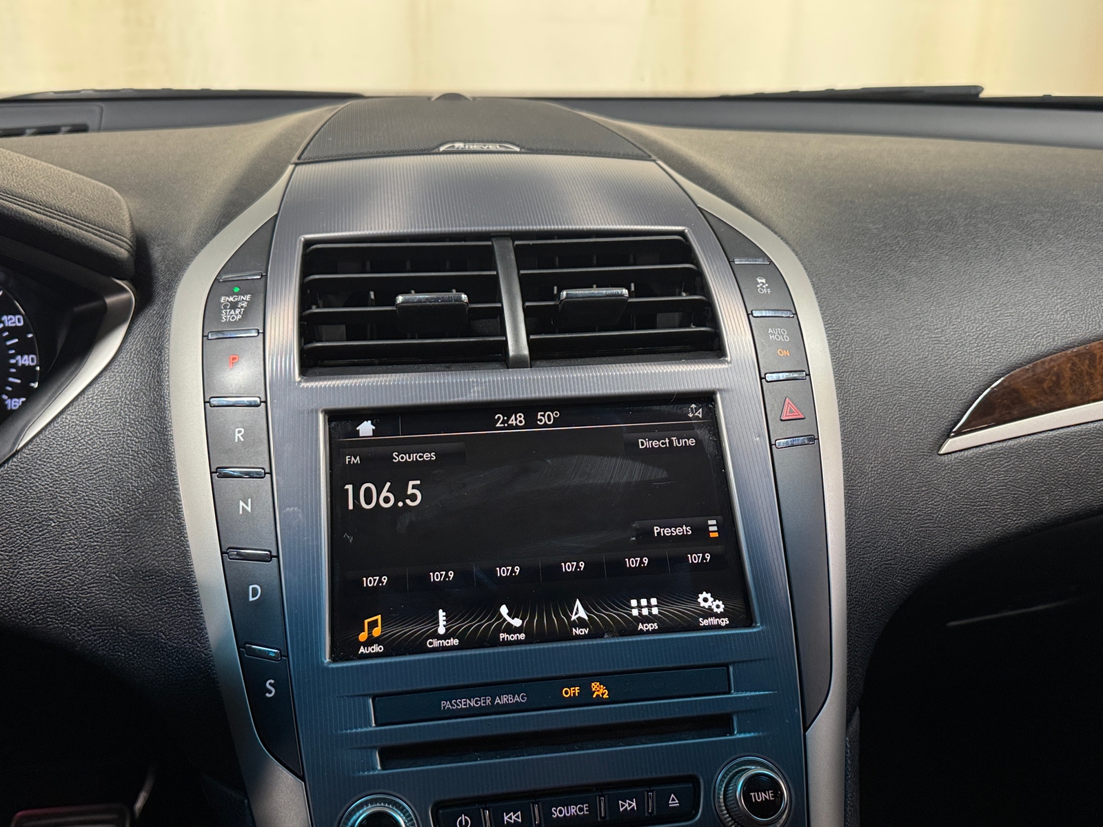 Thumbnail: 2019 Lincoln MKZ - 3