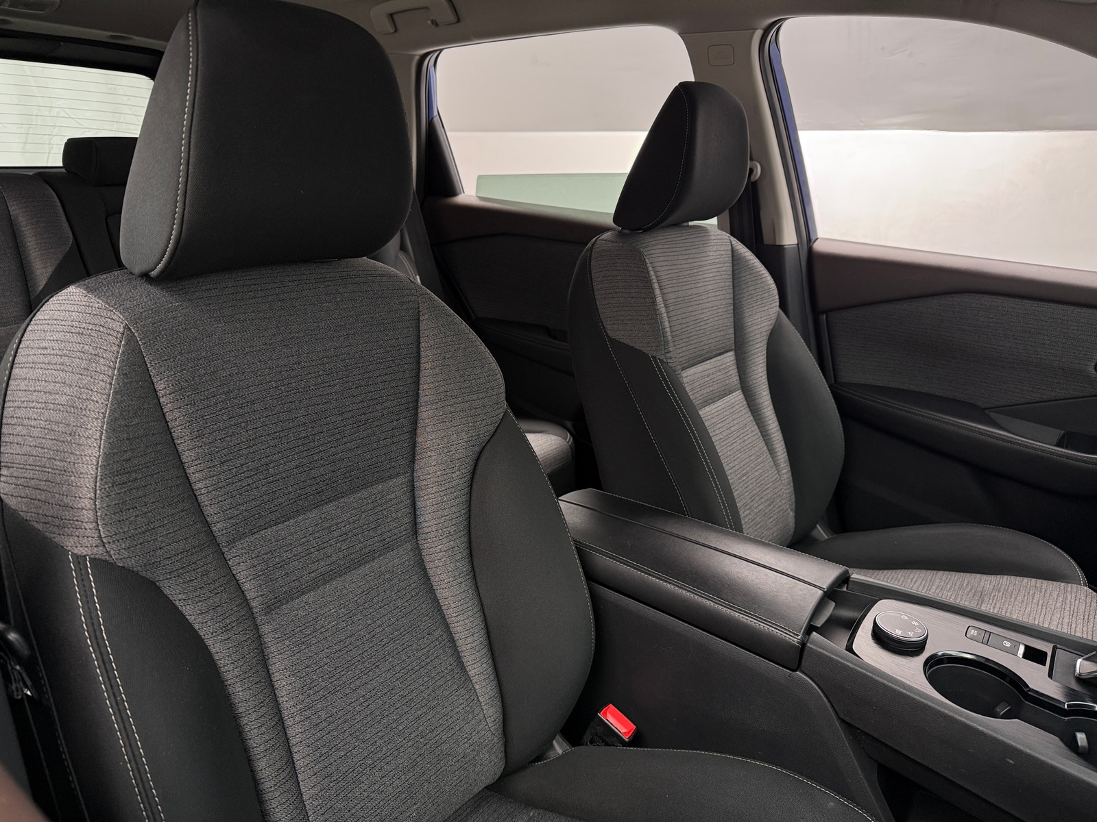 Thumbnail: 2022 Nissan Rogue - 2