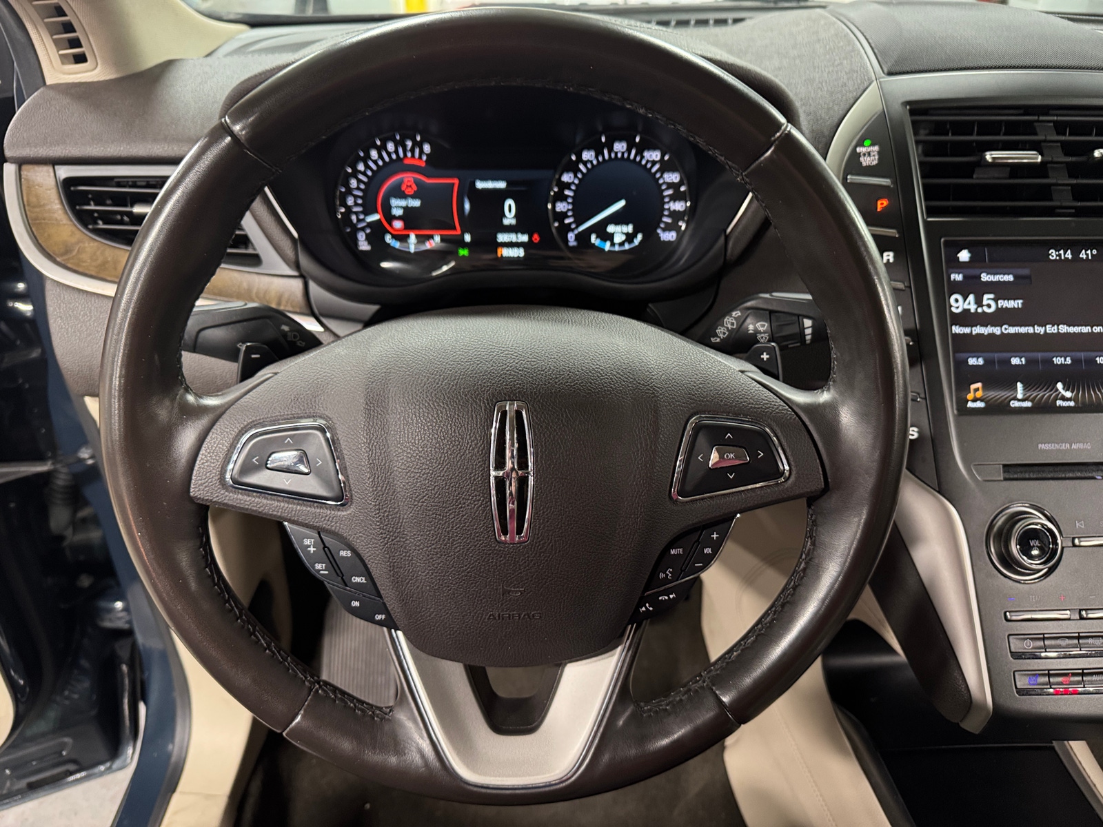 Thumbnail: 2019 Lincoln MKC - 4