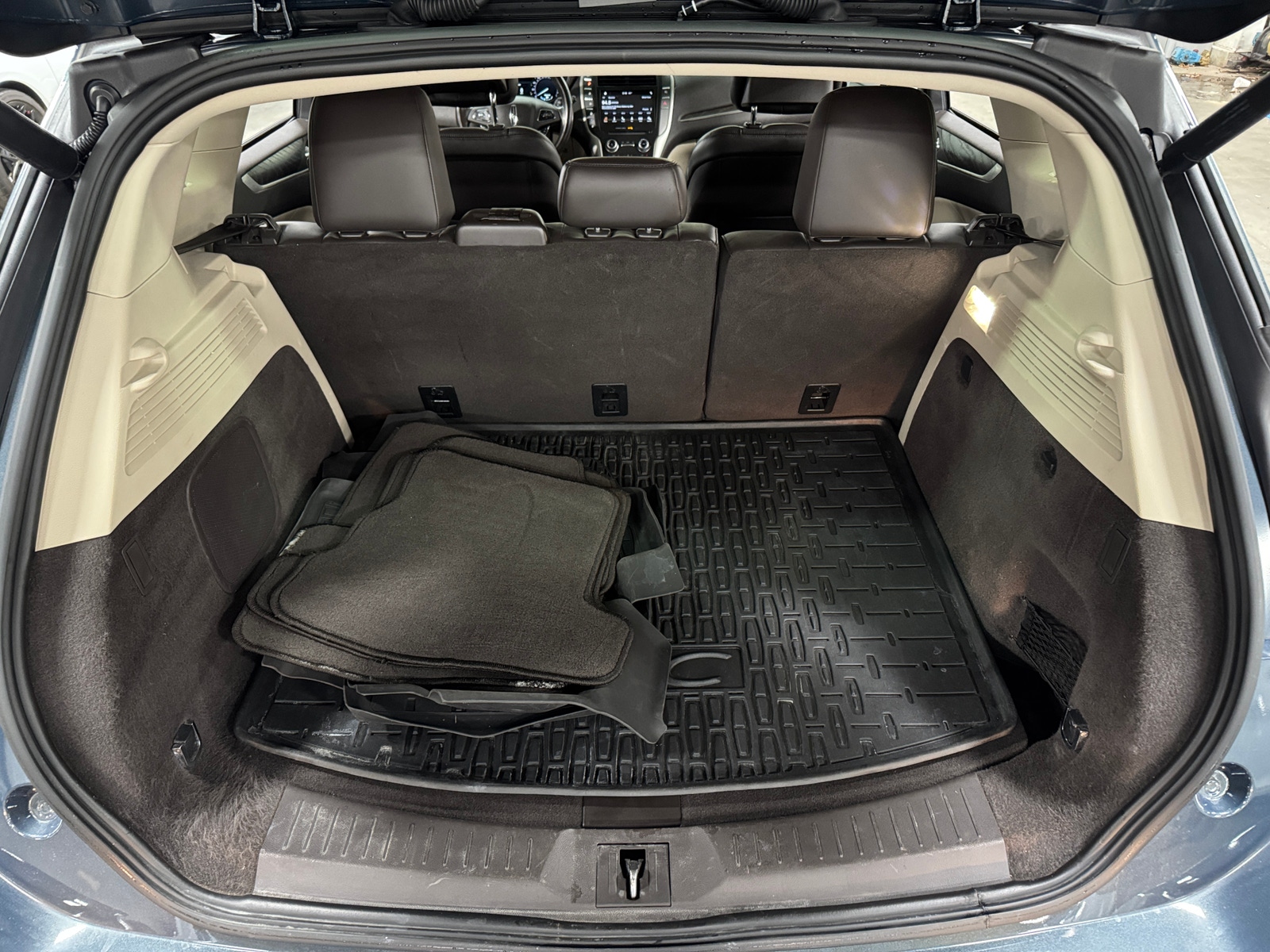 Thumbnail: 2019 Lincoln MKC - 6