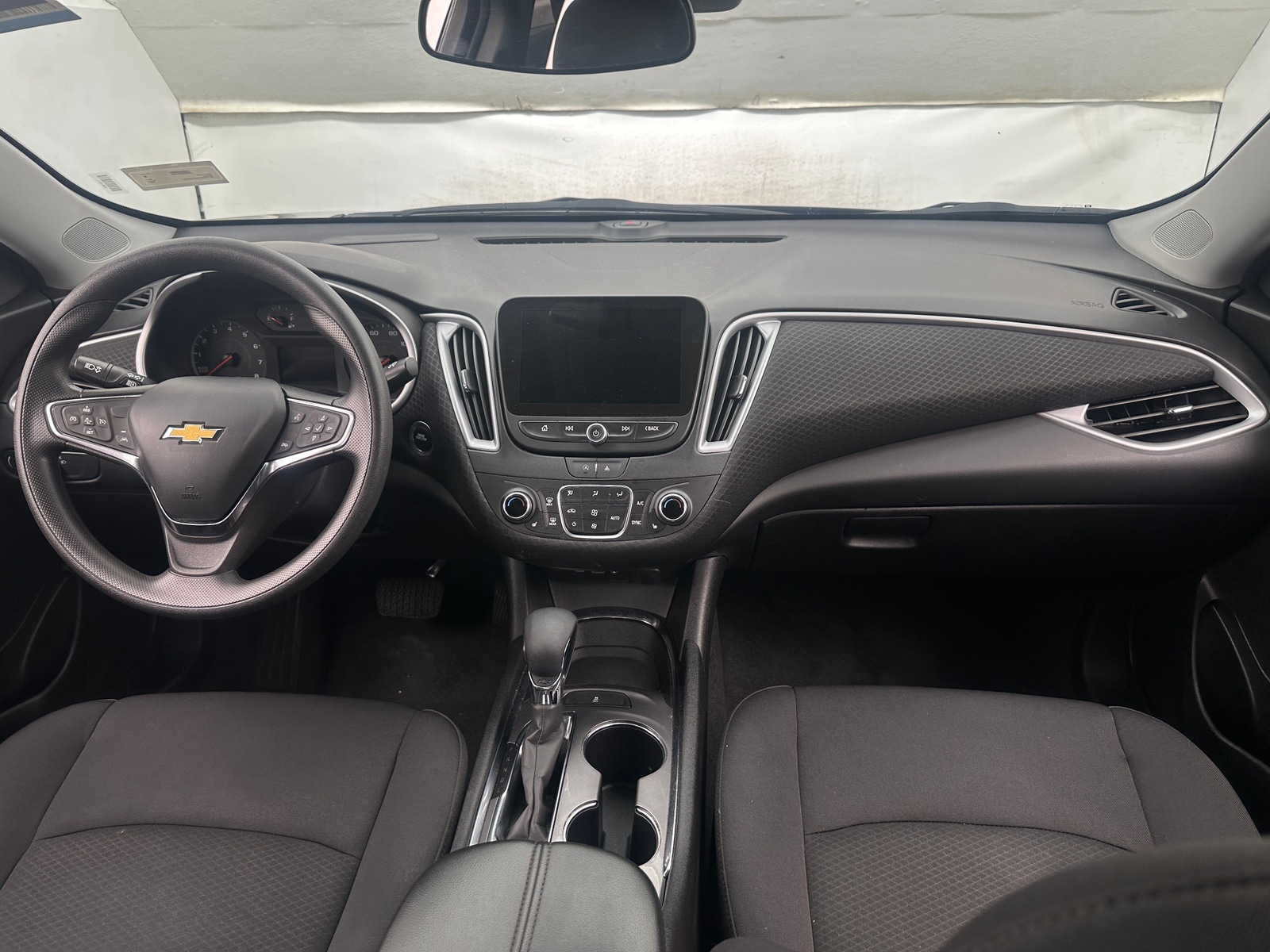 Thumbnail: 2023 Chevrolet Malibu - 3