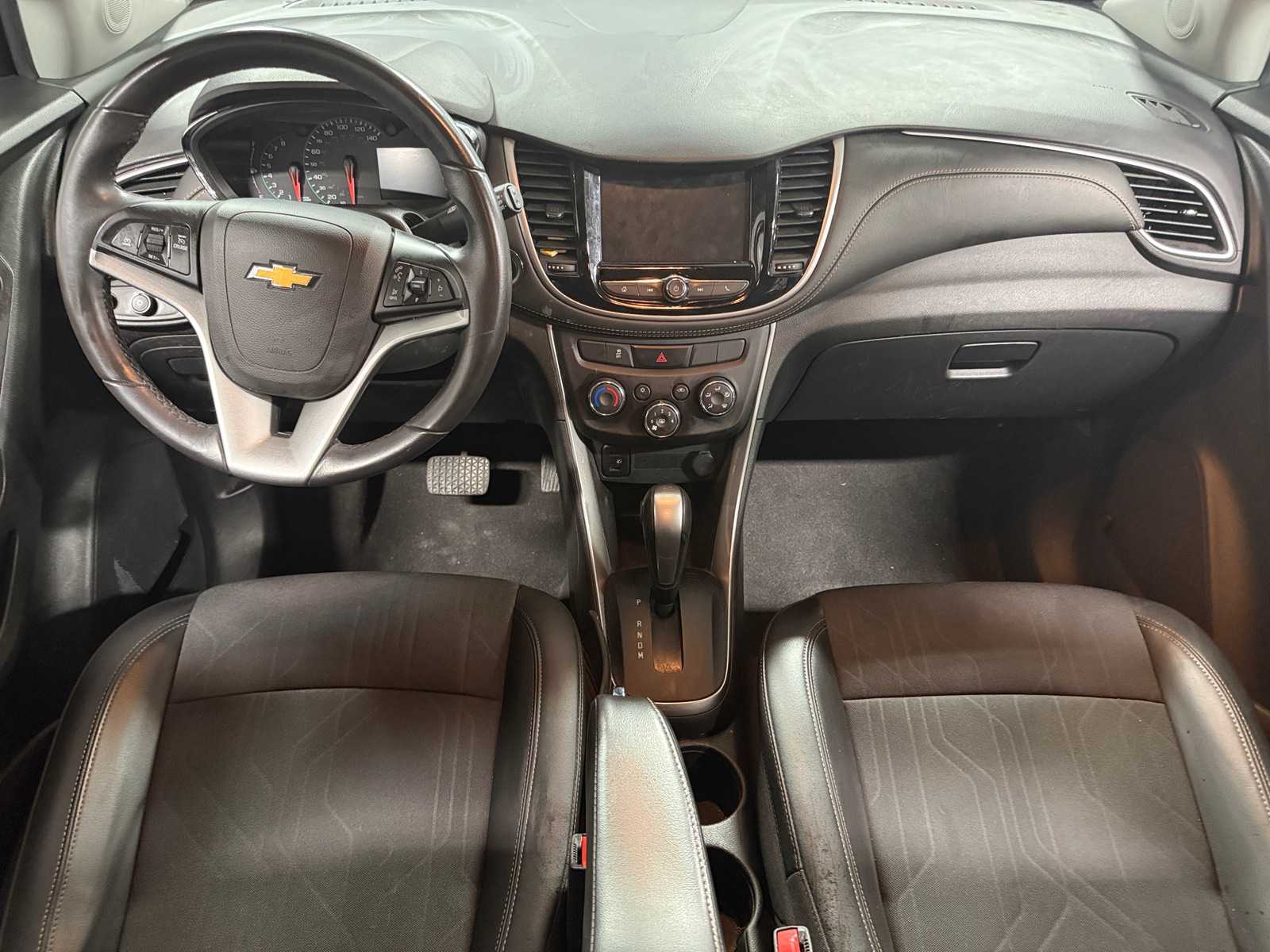 Thumbnail: 2022 Chevrolet Trax - 3