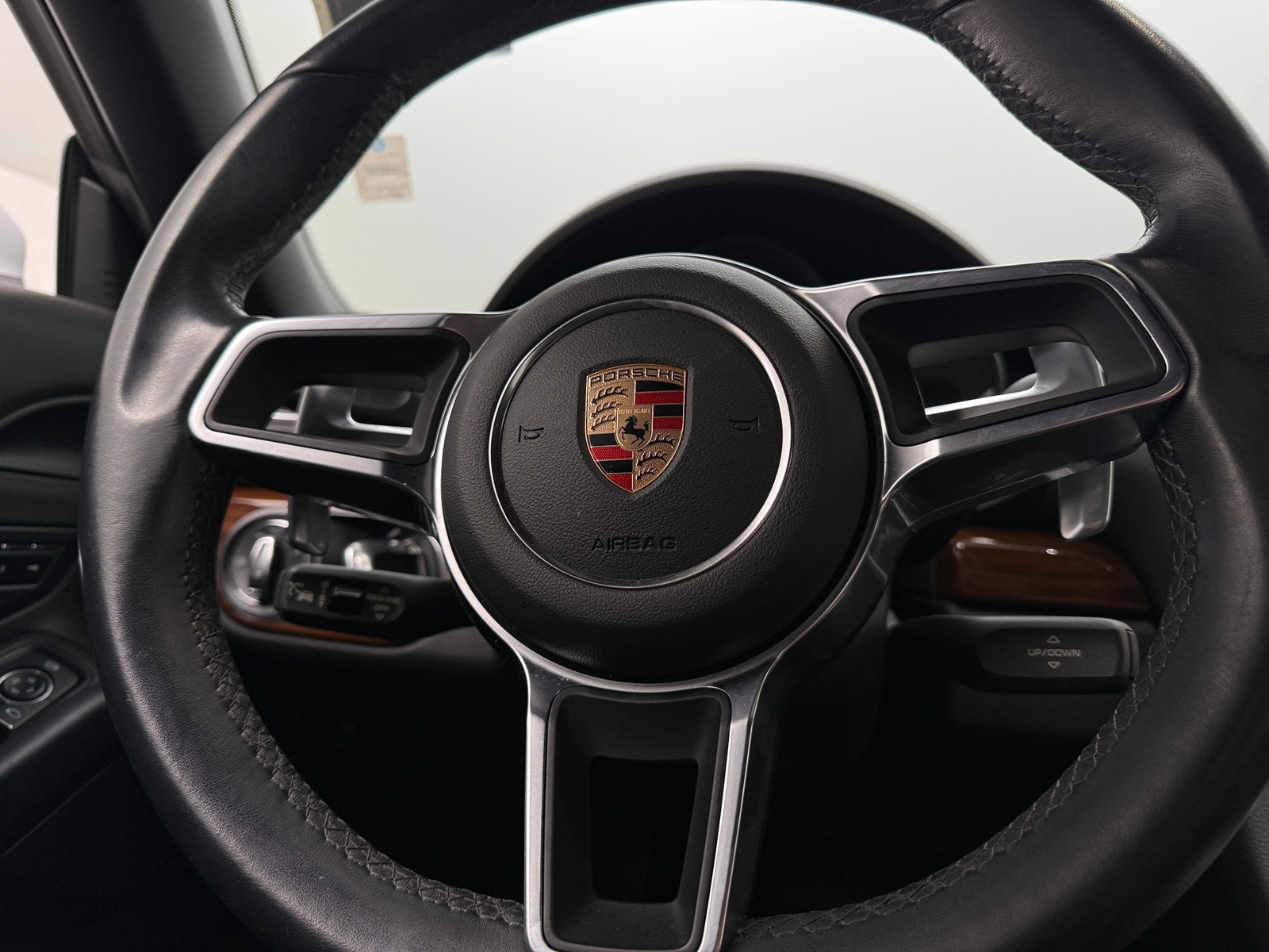 Thumbnail: 2017 Porsche 718 Boxster - 3