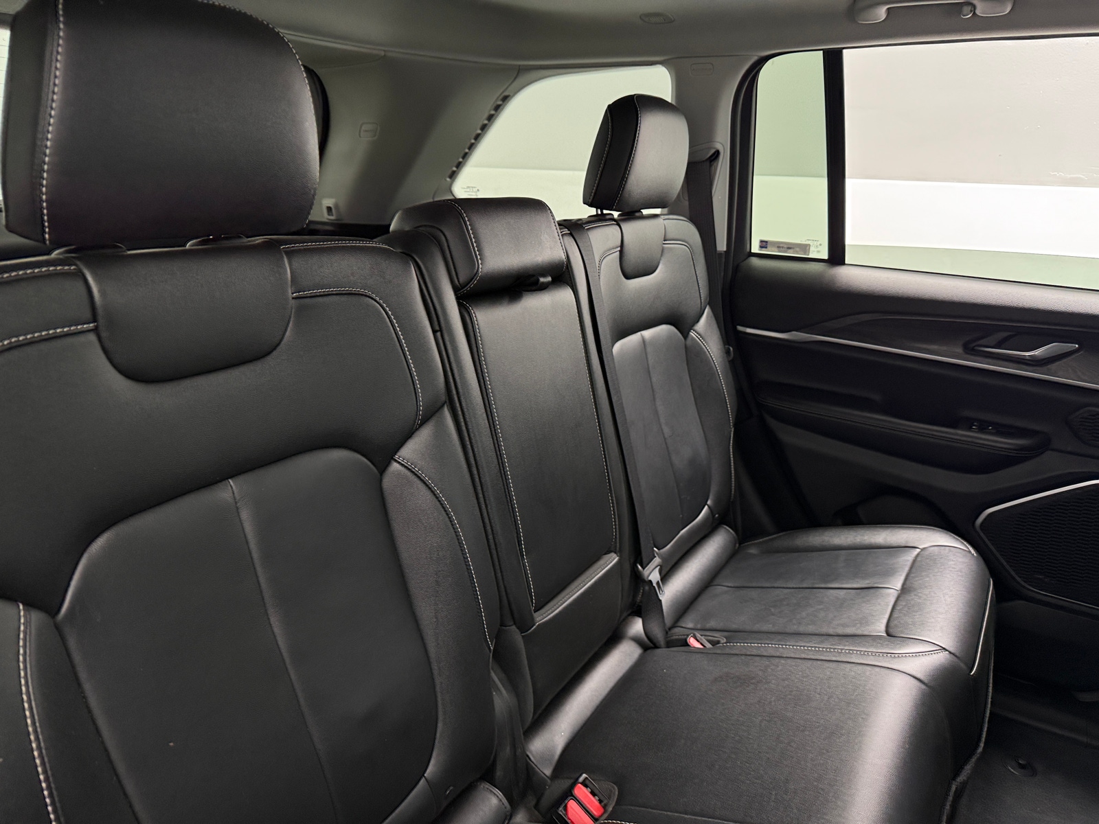 Thumbnail: 2022 Jeep Grand Cherokee - 5