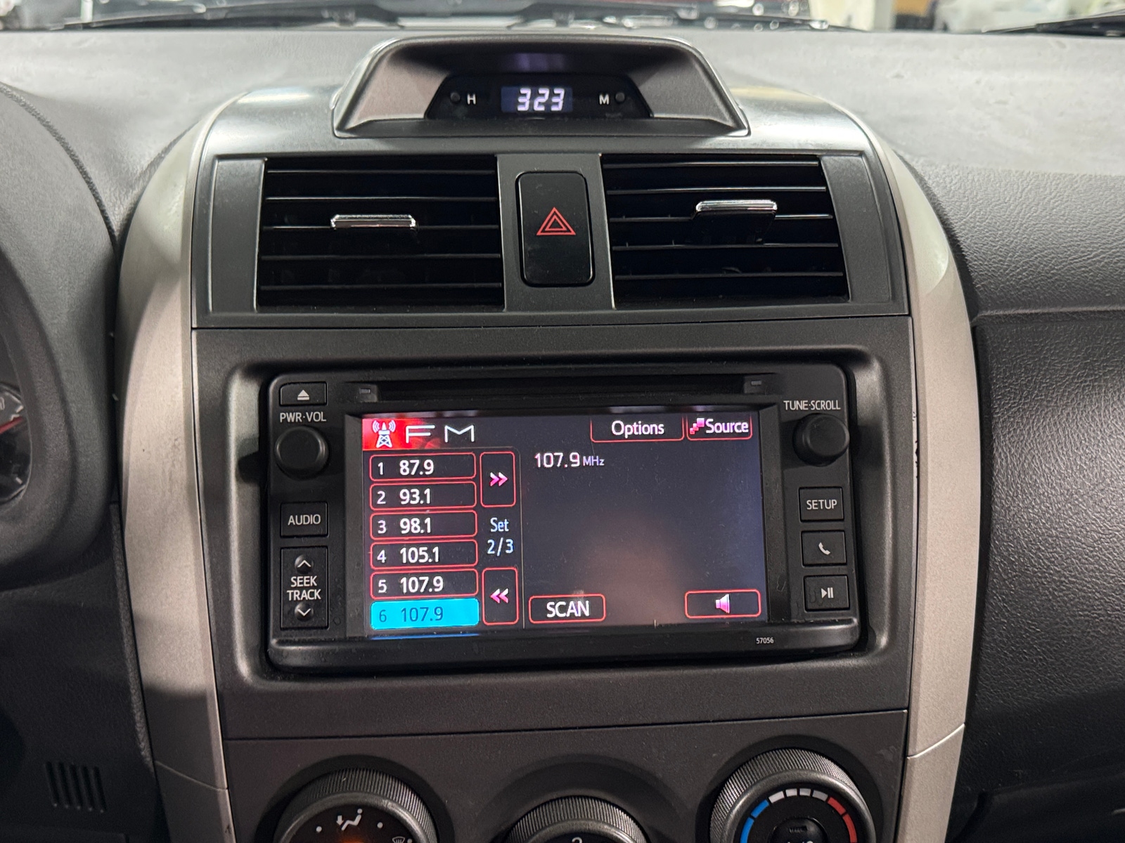 Thumbnail: 2013 Toyota Corolla - 4