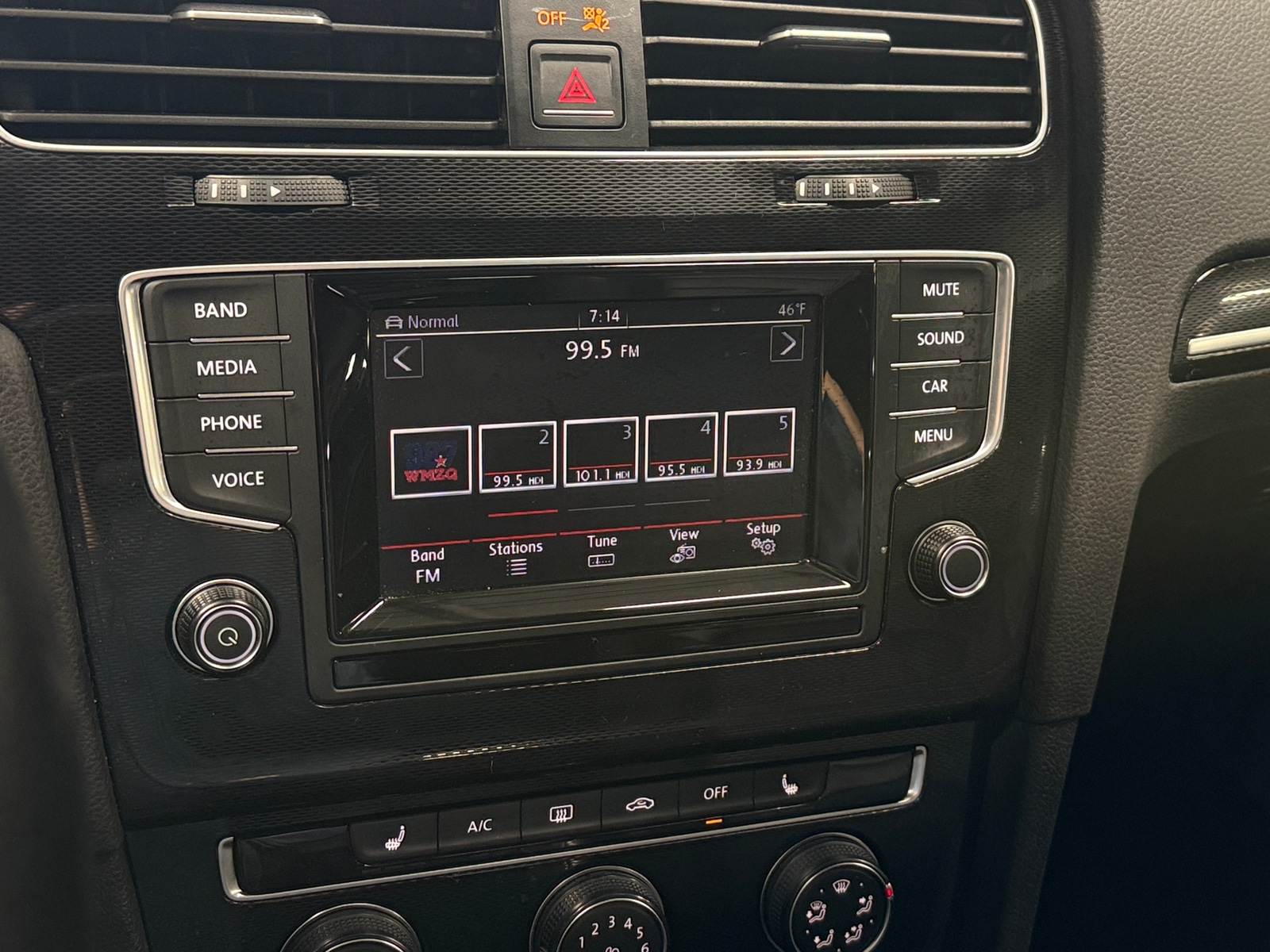 Thumbnail: 2015 Volkswagen Golf - 3