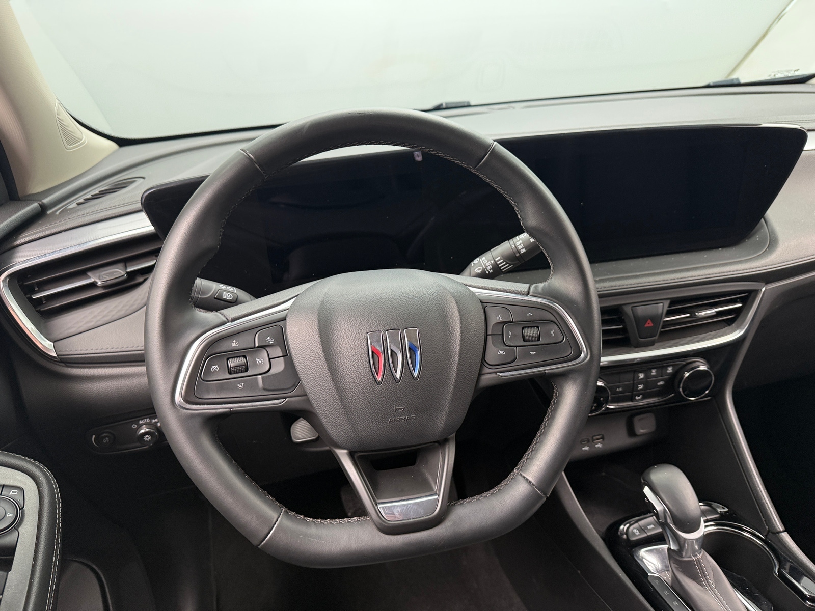 Thumbnail: 2024 Buick Encore GX - 4