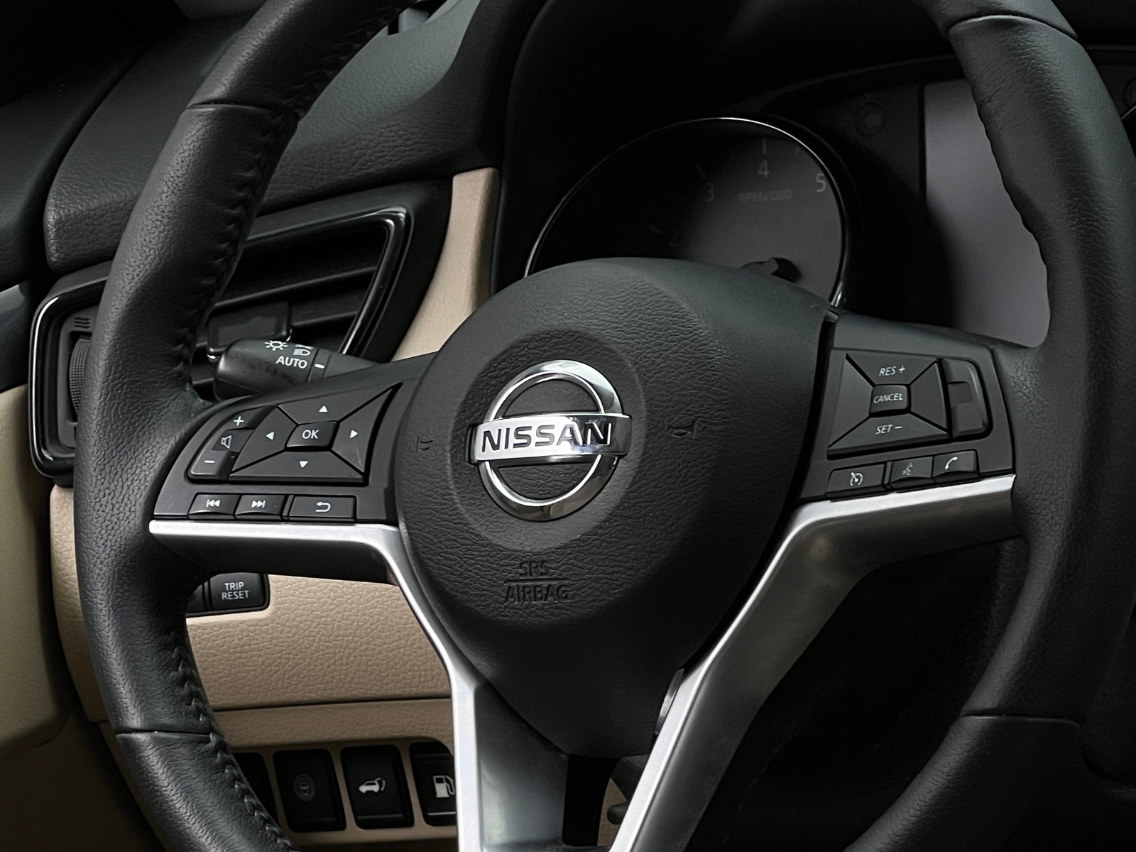 Thumbnail: 2020 Nissan Rogue - 5