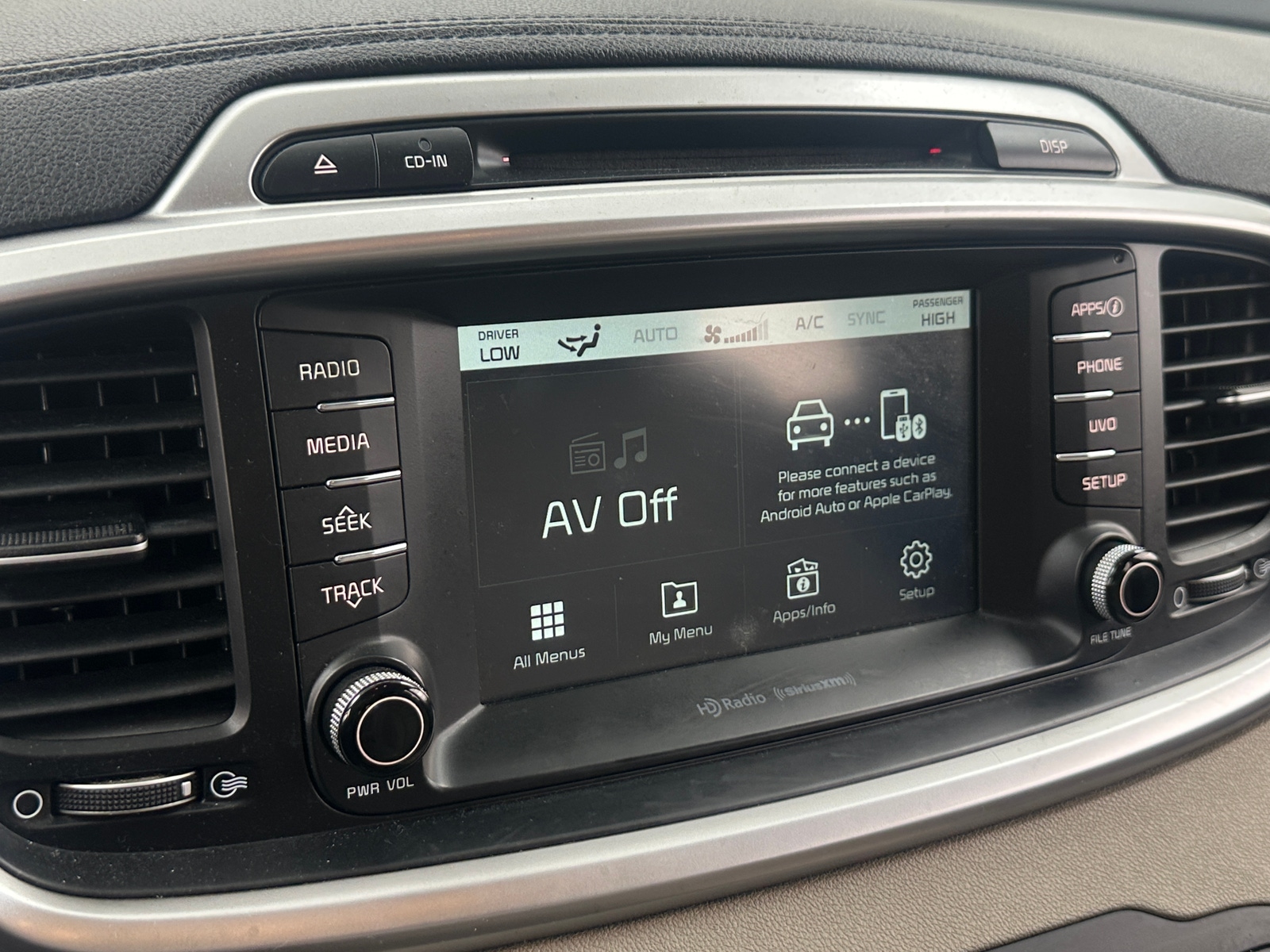 Thumbnail: 2018 Kia Sorento - 4