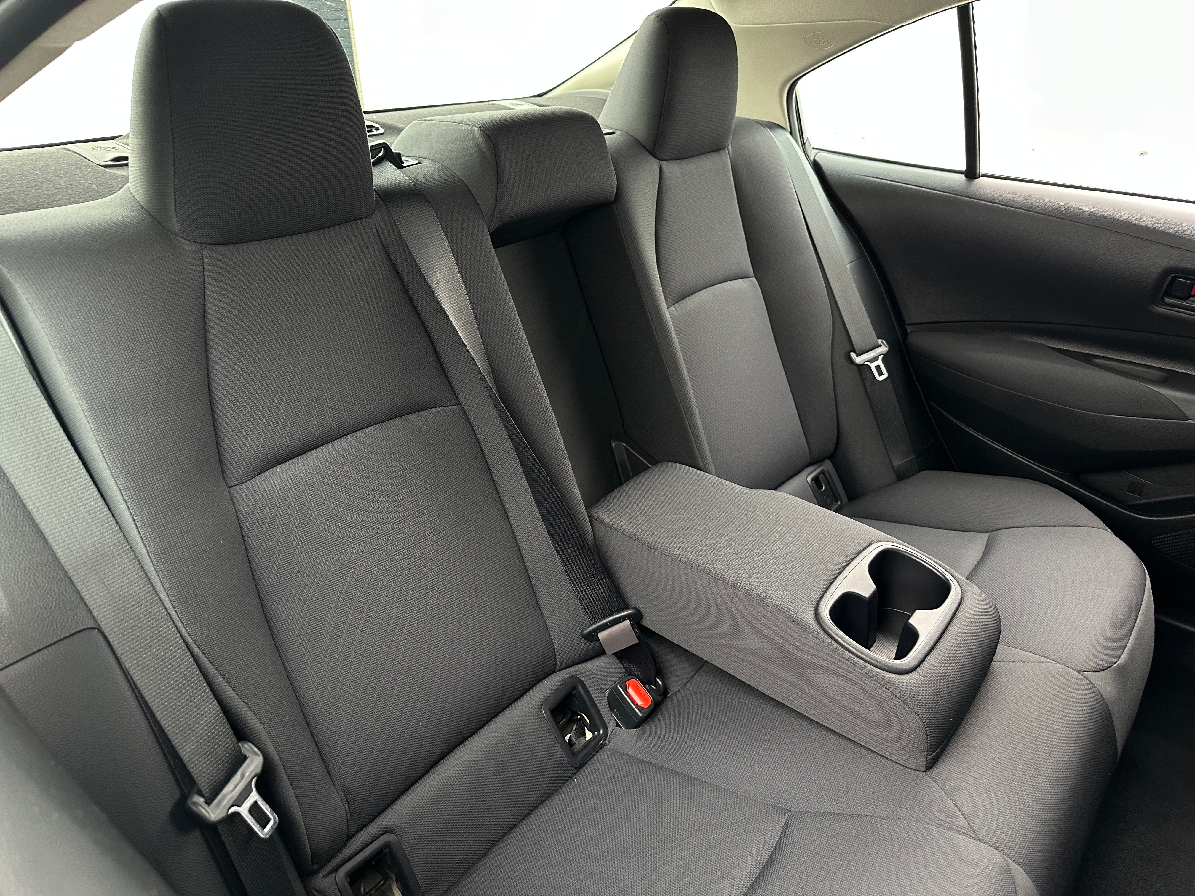 Used 2024 Toyota Corolla LE with VIN 5YFB4MDE4RP176157 for sale in Northfield, Minnesota