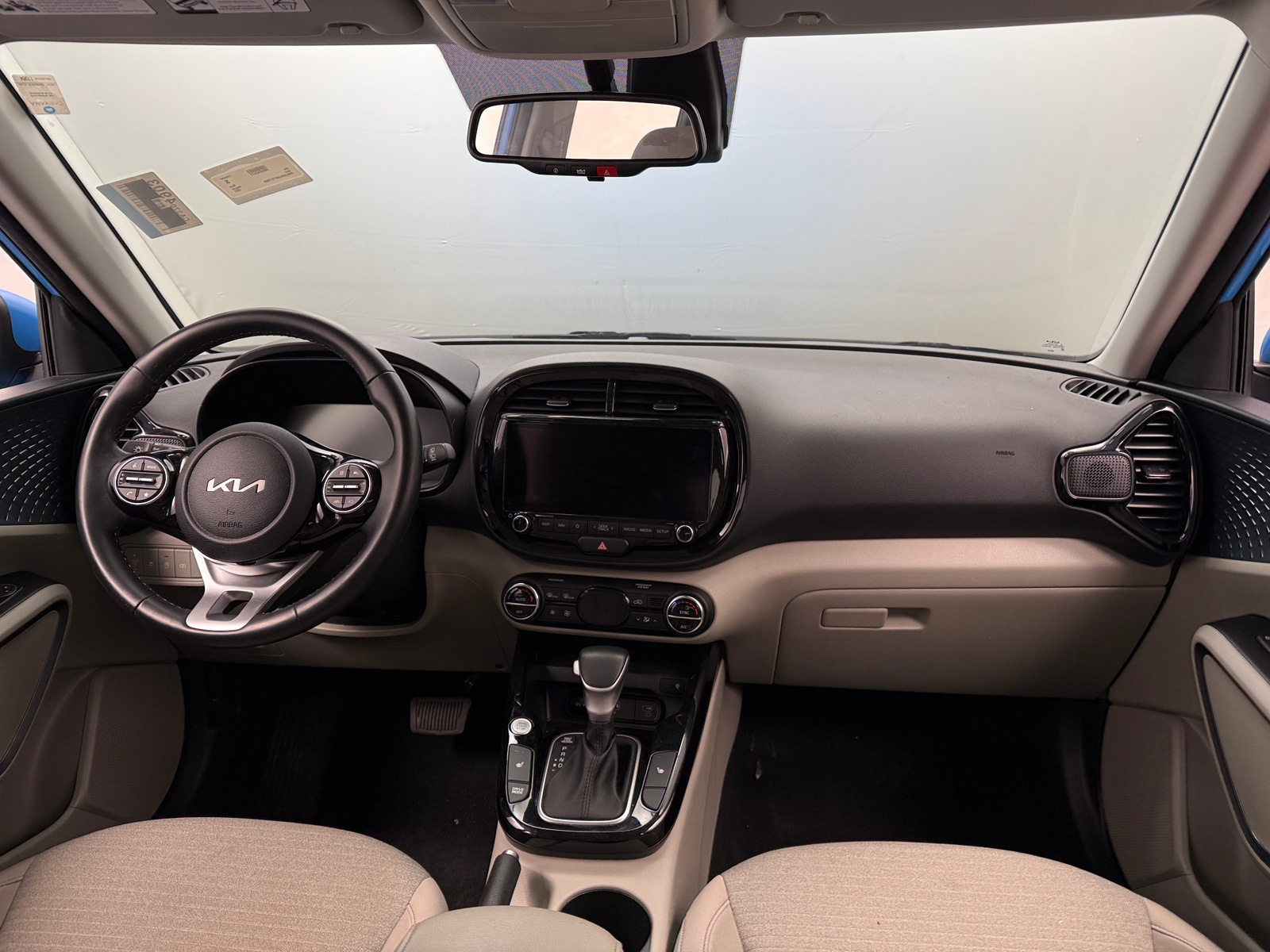 Thumbnail: 2023 Kia Soul - 3