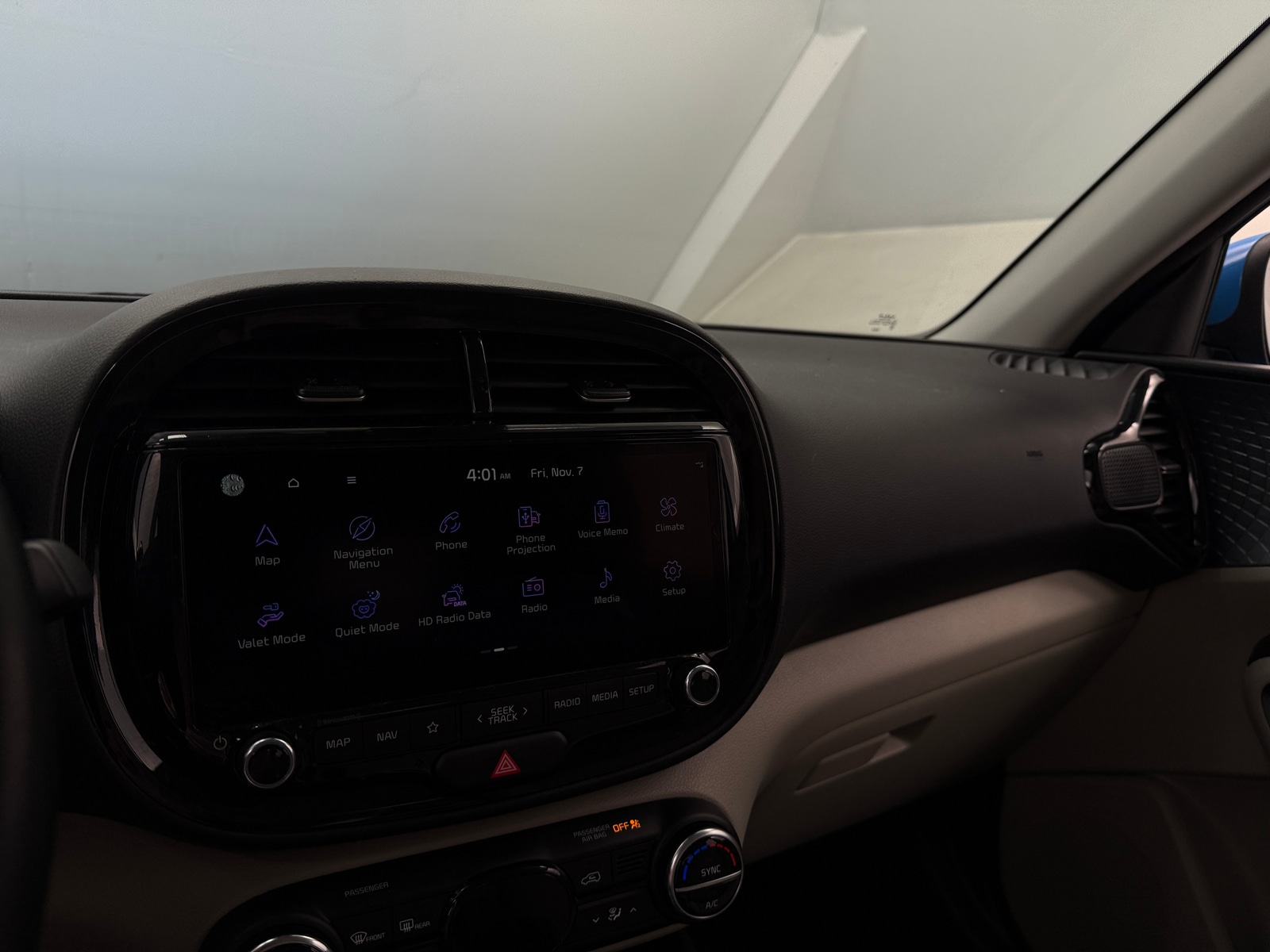 Thumbnail: 2023 Kia Soul - 4