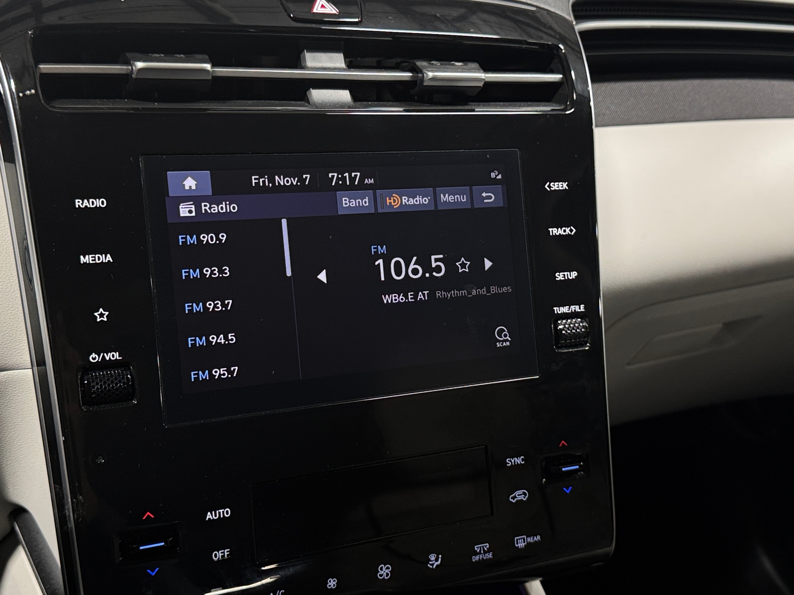 Thumbnail: 2023 Hyundai Tucson - 4