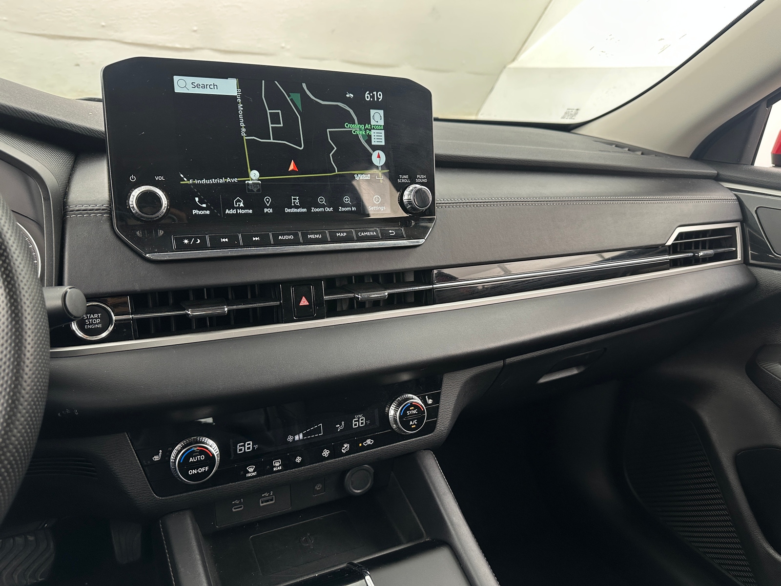 Thumbnail: 2024 Mitsubishi Outlander - 3