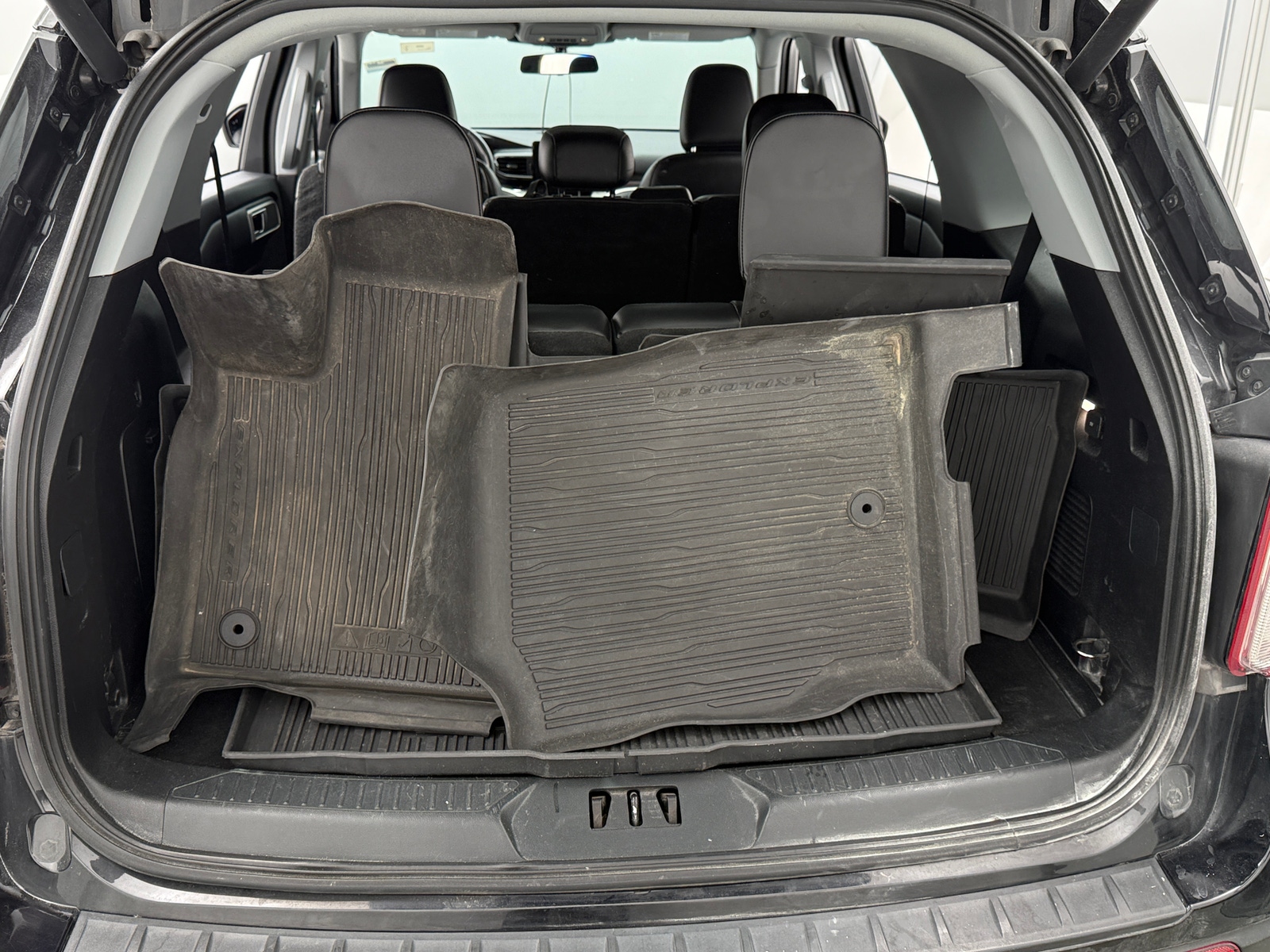 Thumbnail: 2021 Ford Explorer - 7