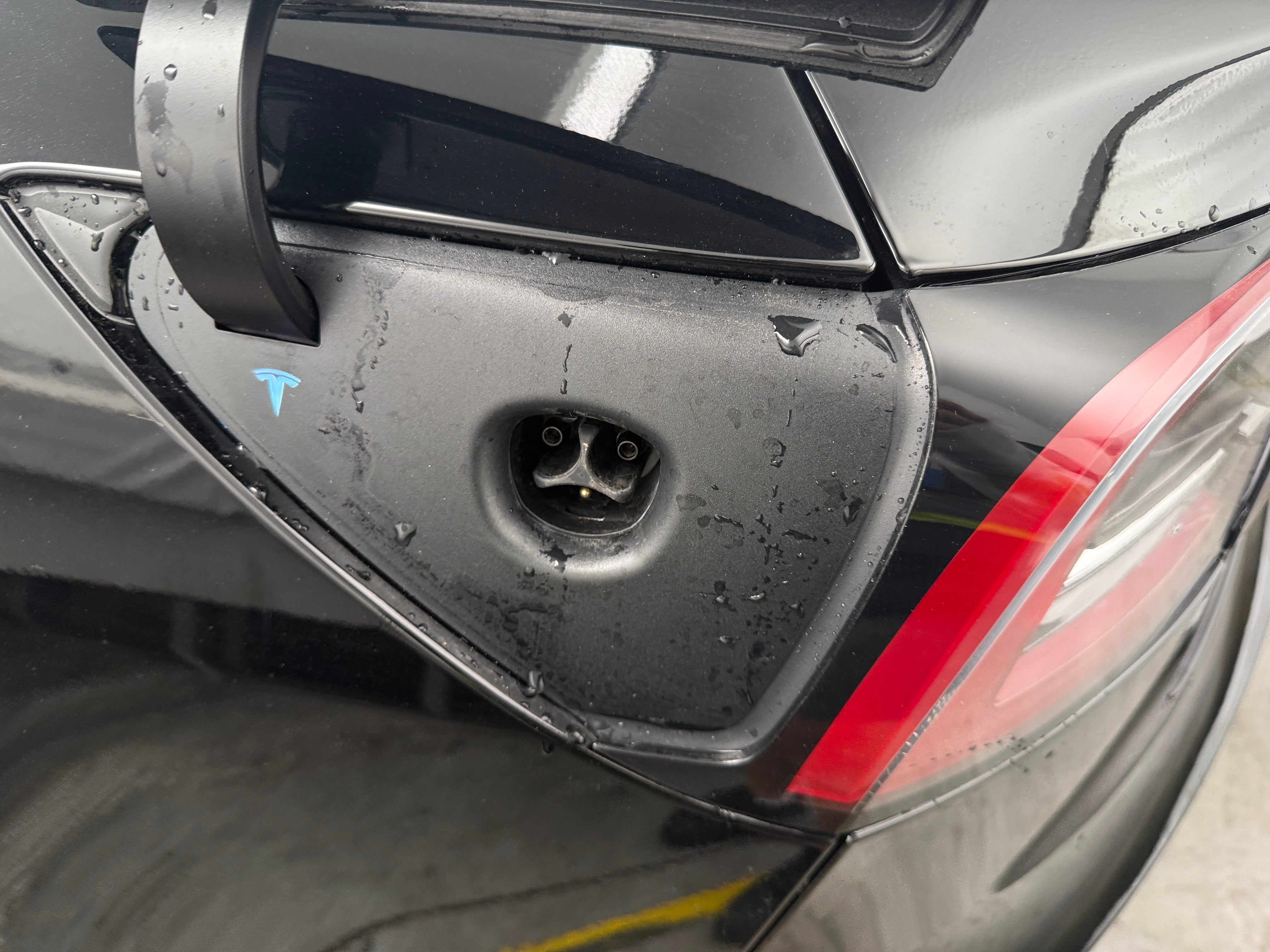 Used 2023 Tesla Model 3 Base with VIN 5YJ3E1EA0PF592565 for sale in Oak Creek, WI