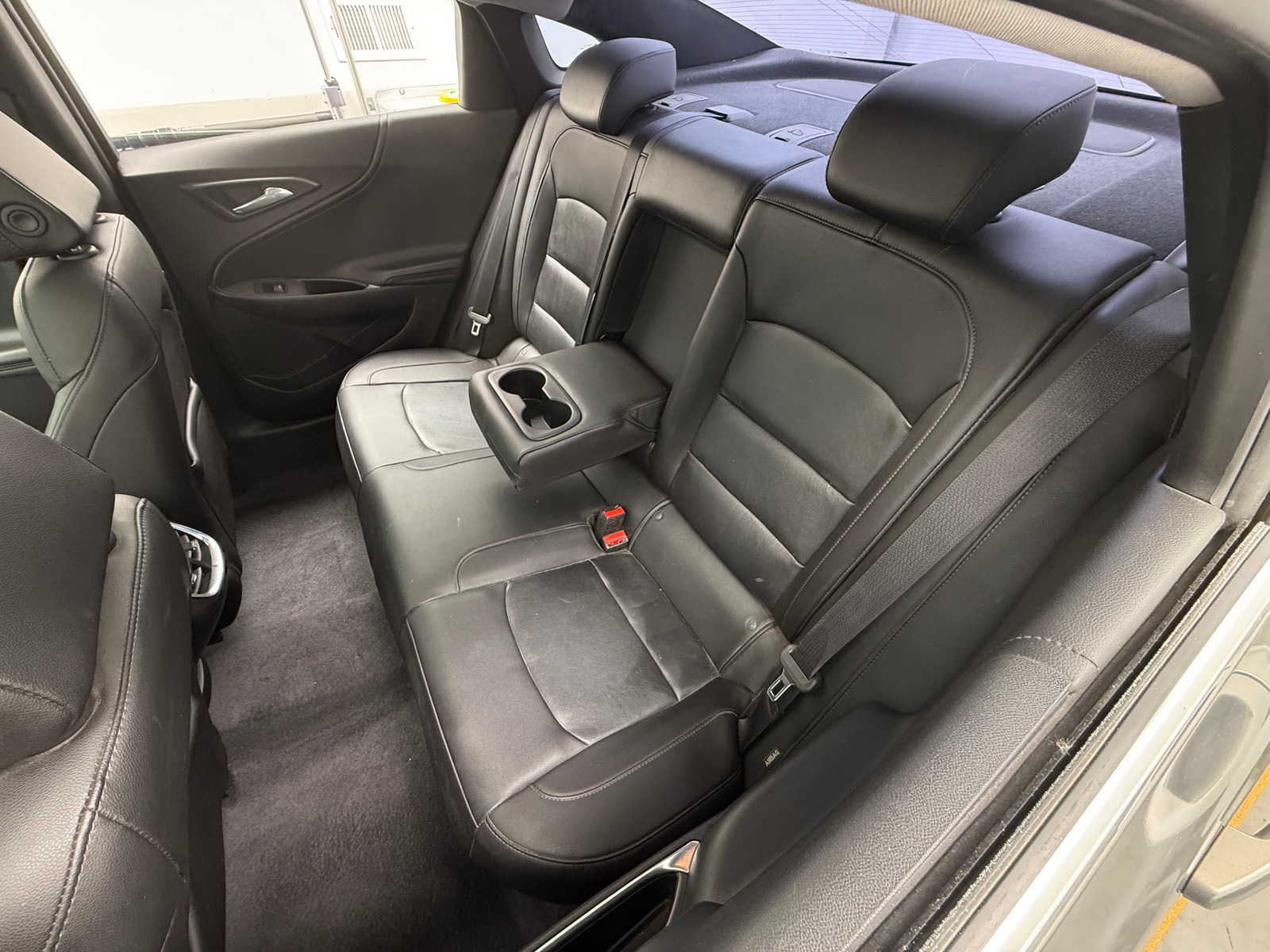 Thumbnail: 2017 Chevrolet Malibu - 6