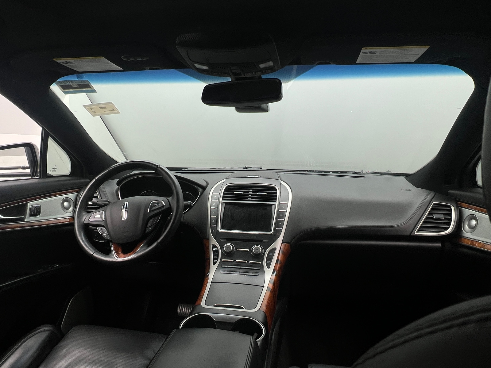 Thumbnail: 2017 Lincoln MKX - 2