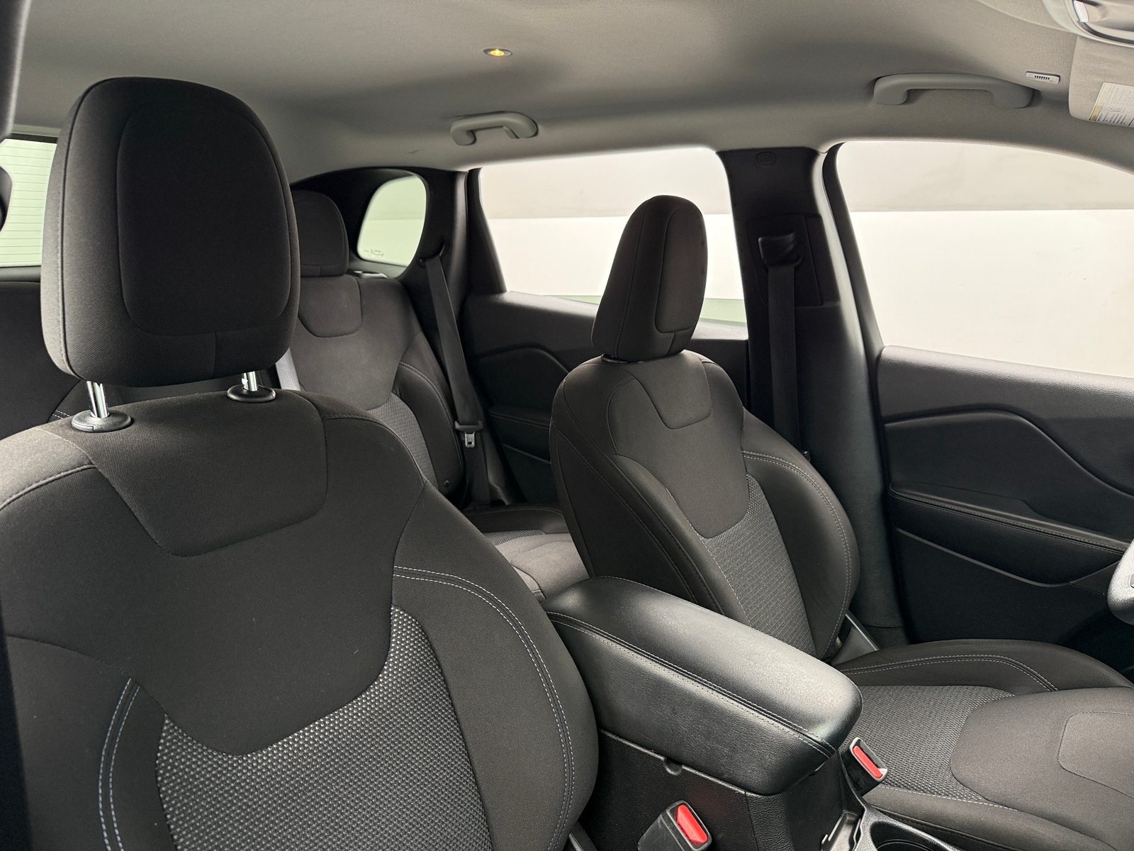 Thumbnail: 2019 Jeep Cherokee - 2