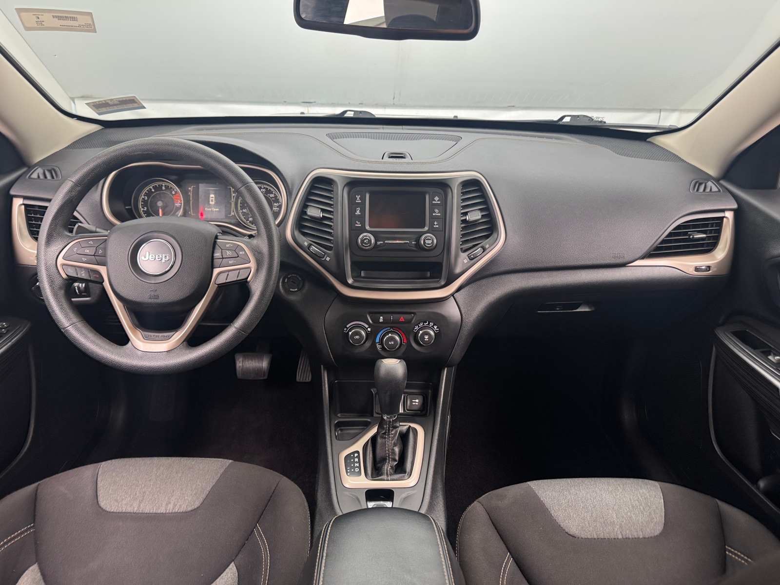 Thumbnail: 2016 Jeep Cherokee - 3