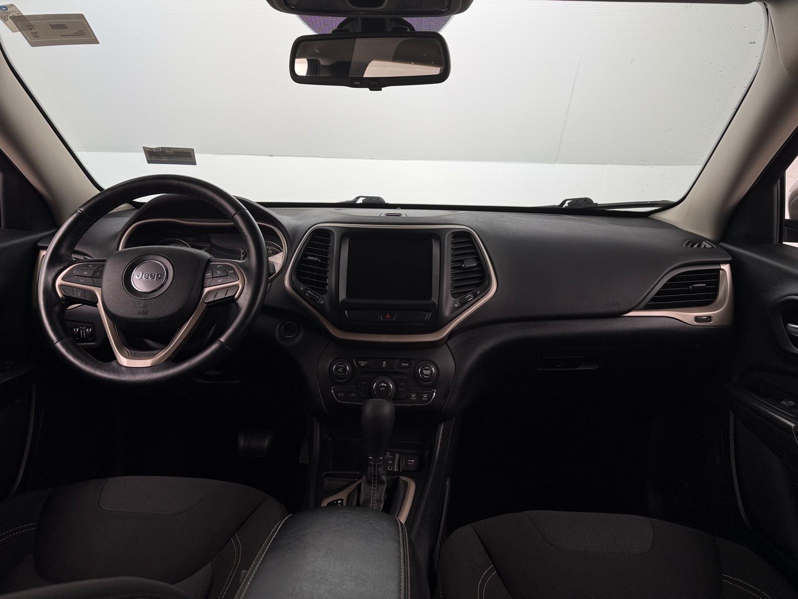 Thumbnail: 2016 Jeep Cherokee - 3