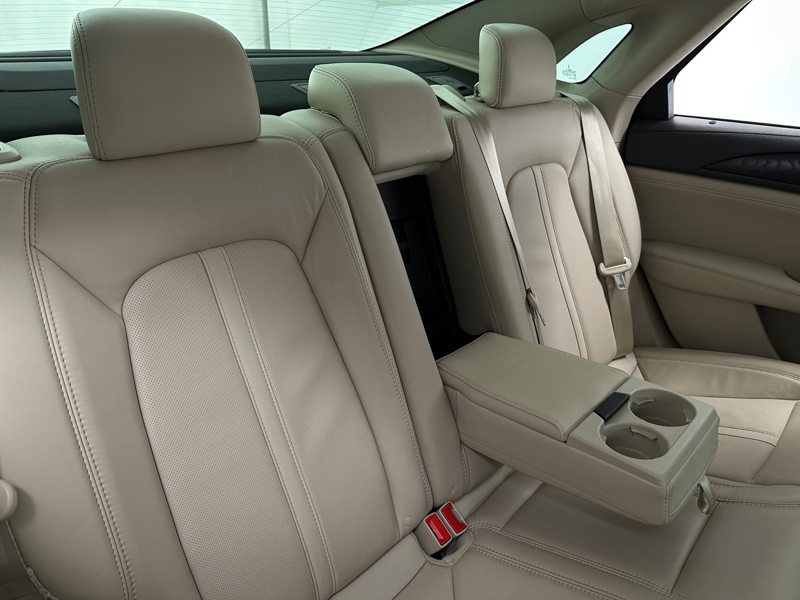 Thumbnail: 2018 Lincoln MKZ - 5