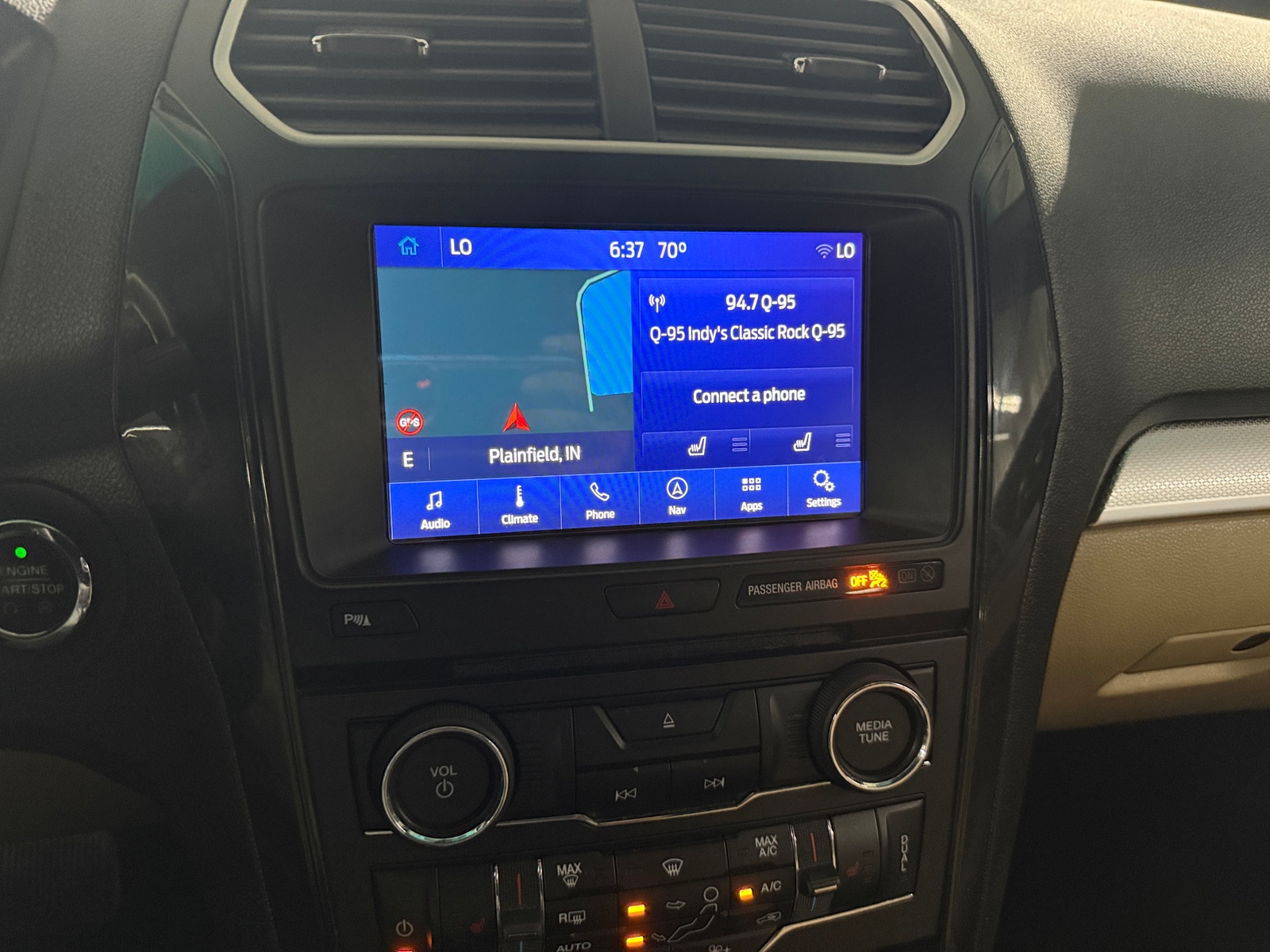 Thumbnail: 2016 Ford Explorer - 3