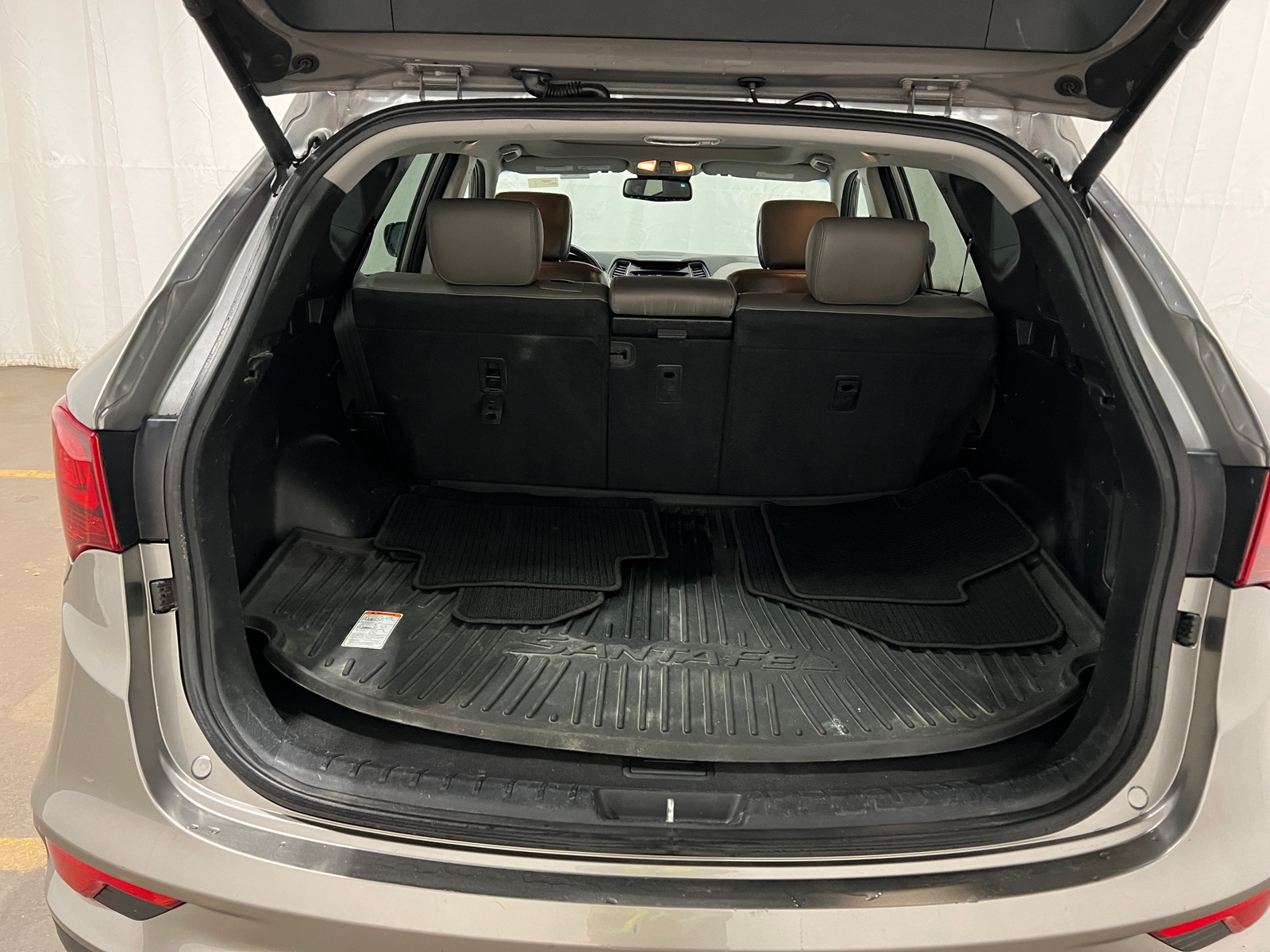 Thumbnail: 2018 Hyundai Santa Fe - 6