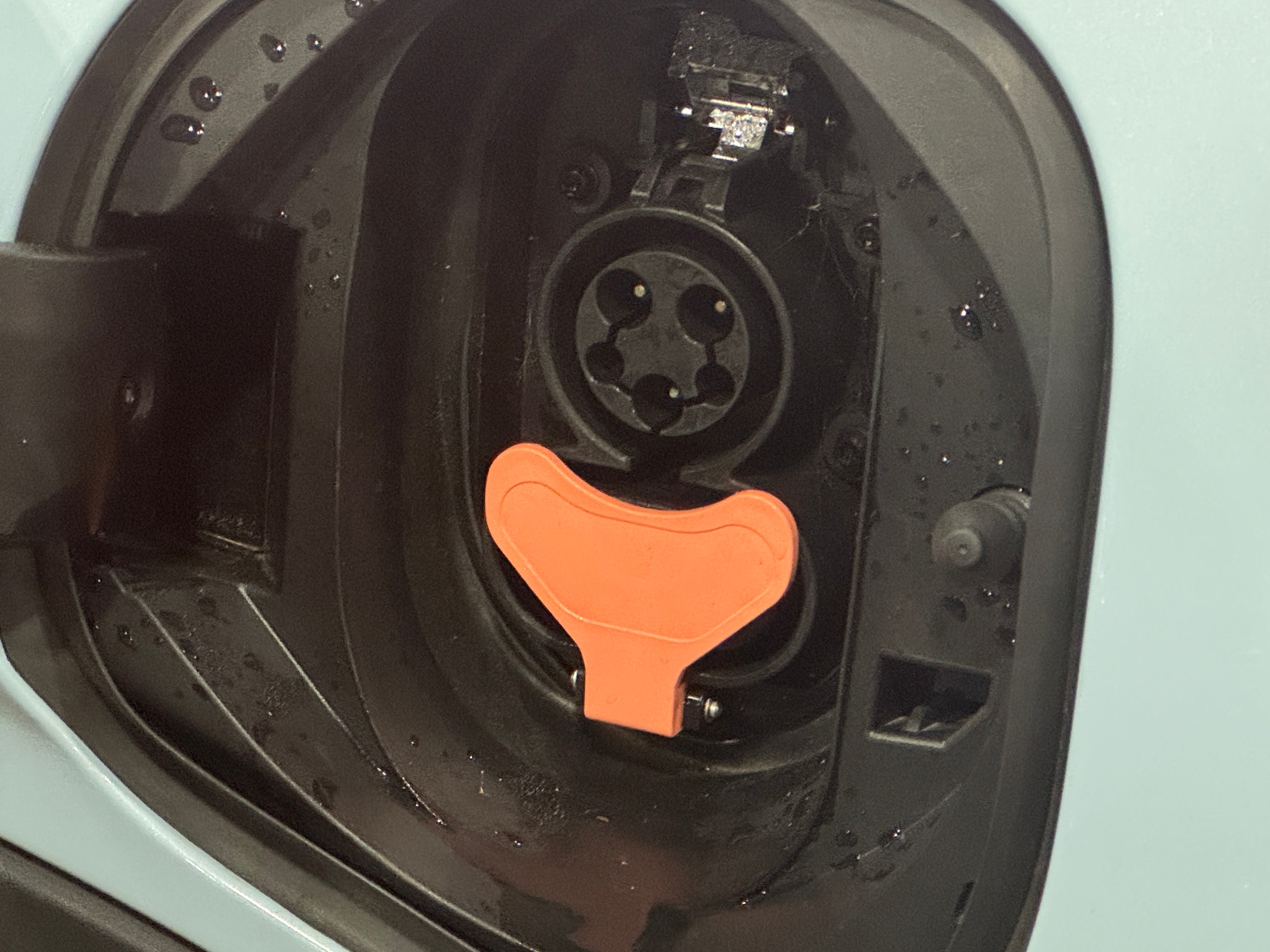 Used 2022 Chevrolet Bolt EUV Premier with VIN 1G1FZ6S08N4132321 for sale in Auburn, WA