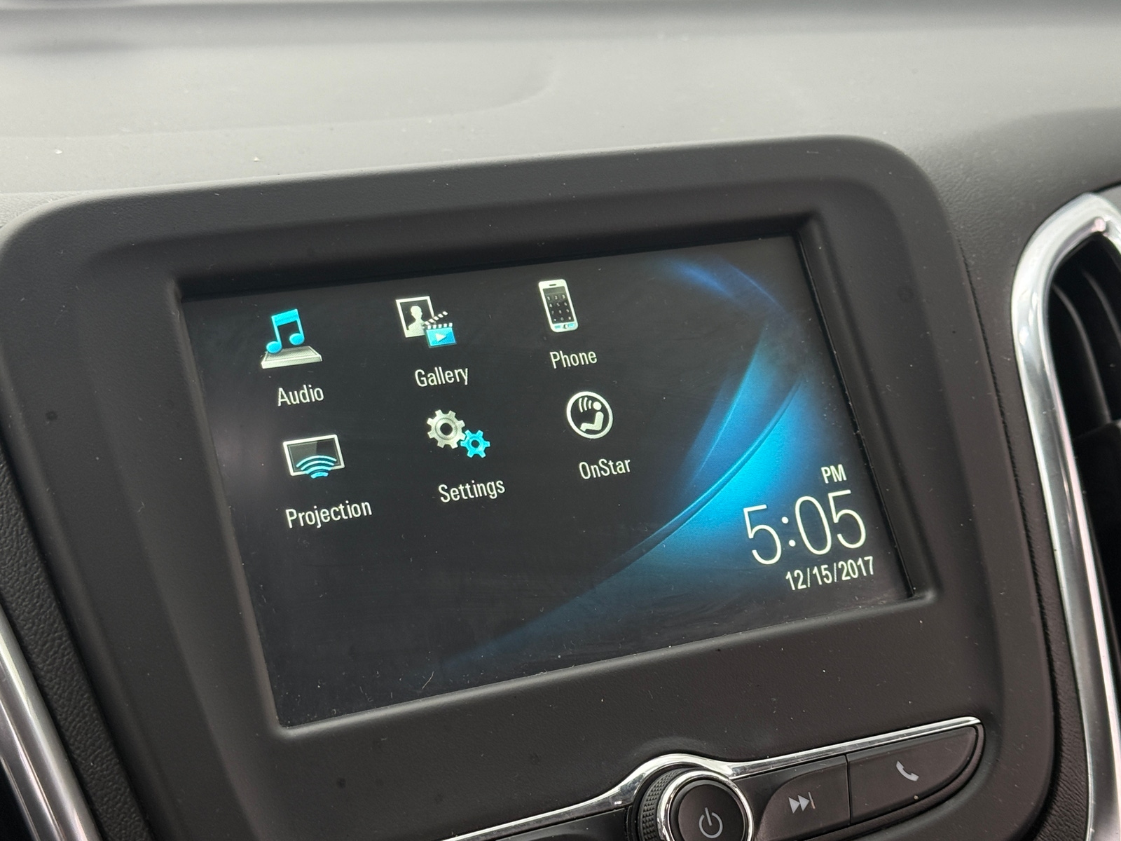 Thumbnail: 2018 Chevrolet Equinox - 4