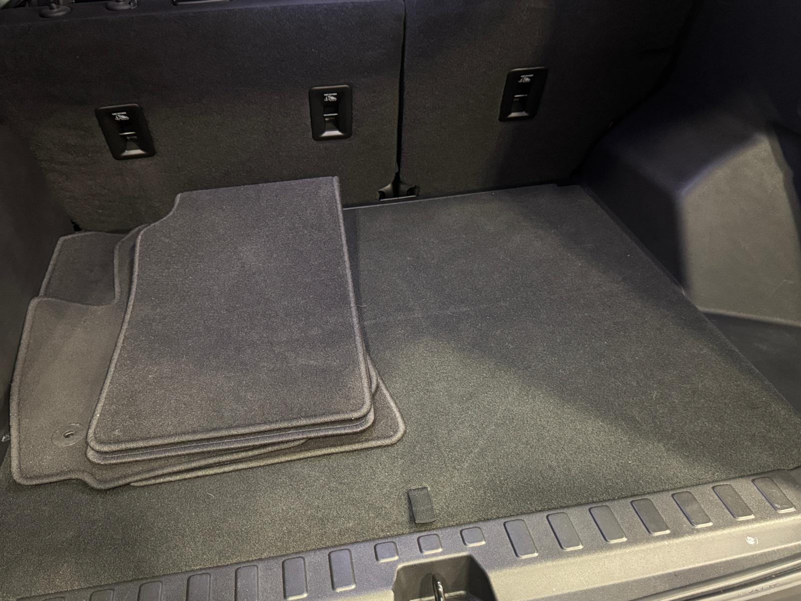 Thumbnail: 2019 Chevrolet Equinox - 7