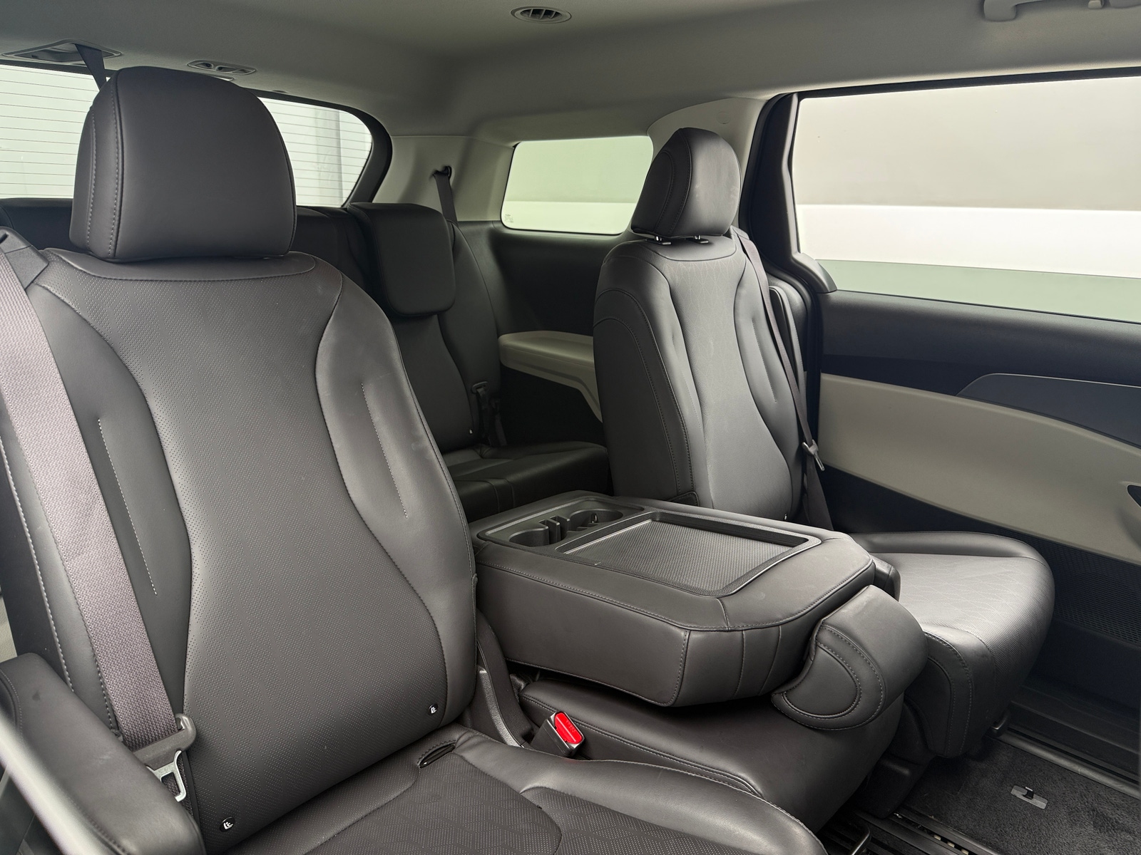 Thumbnail: 2024 Kia Carnival - 5