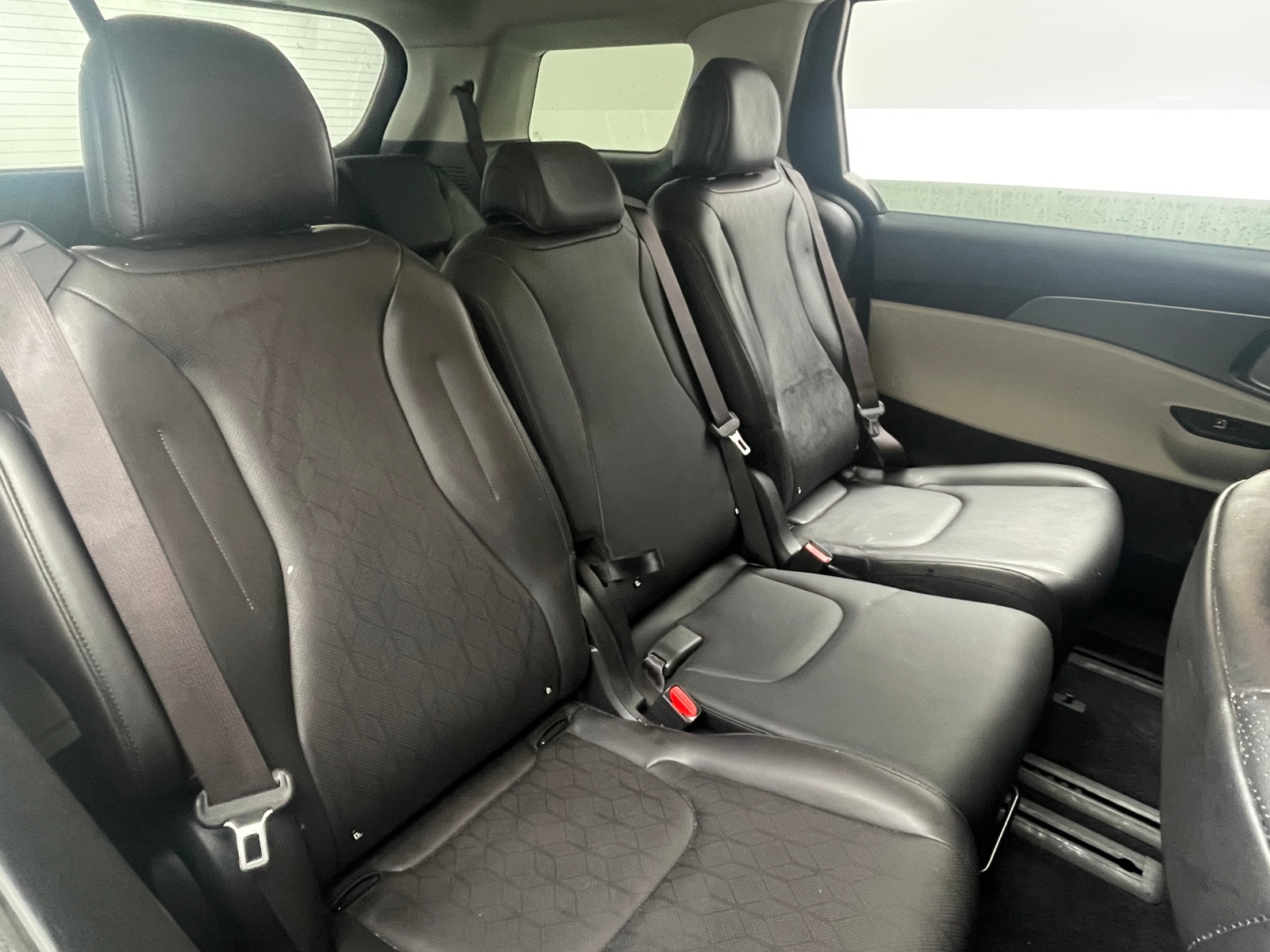 Thumbnail: 2024 Kia Carnival - 5