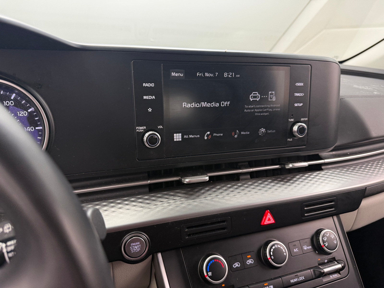 Thumbnail: 2024 Kia Carnival - 3