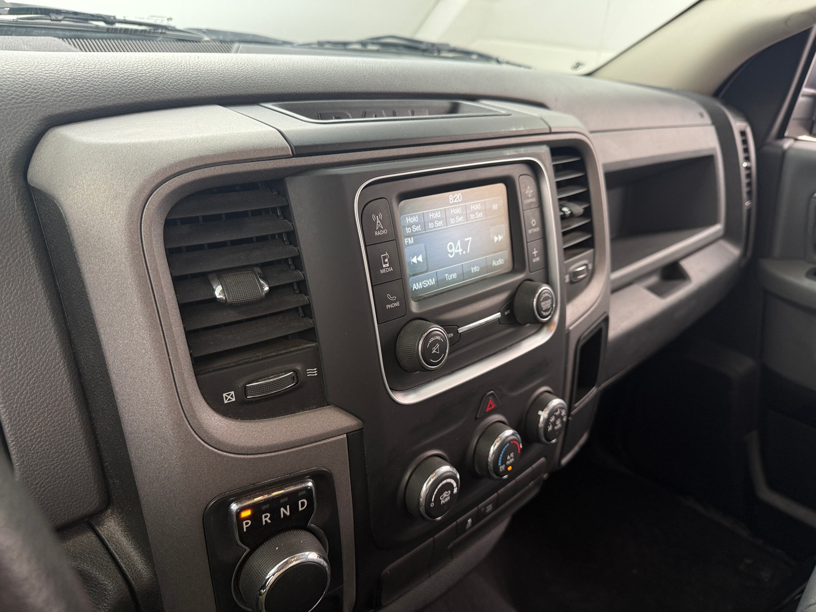 Thumbnail: 2019 RAM 1500 Classic - 3