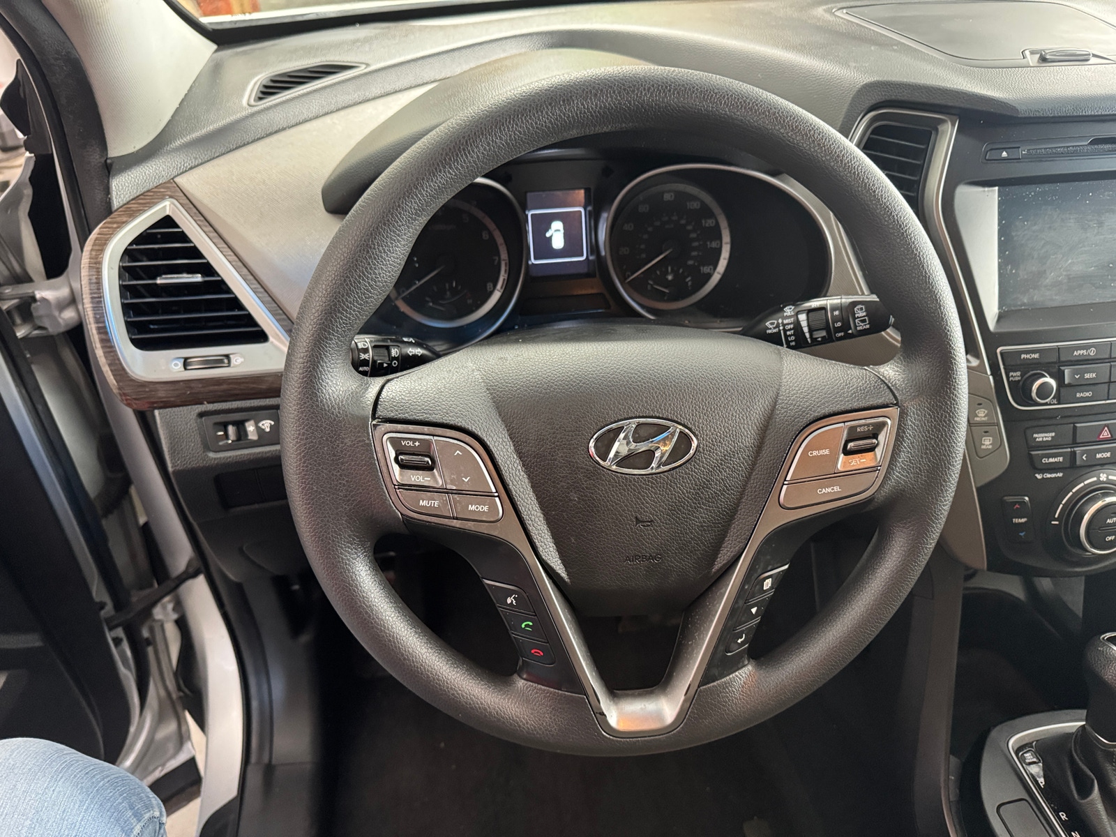 Thumbnail: 2017 Hyundai Santa Fe - 5