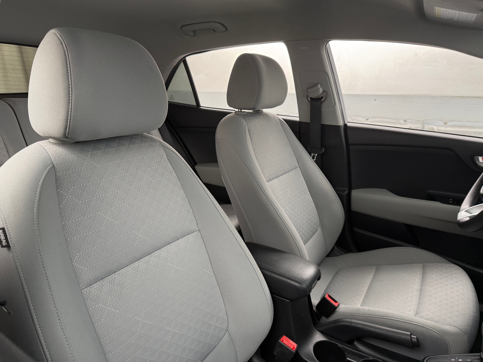 Thumbnail: 2021 Kia Rio - 2