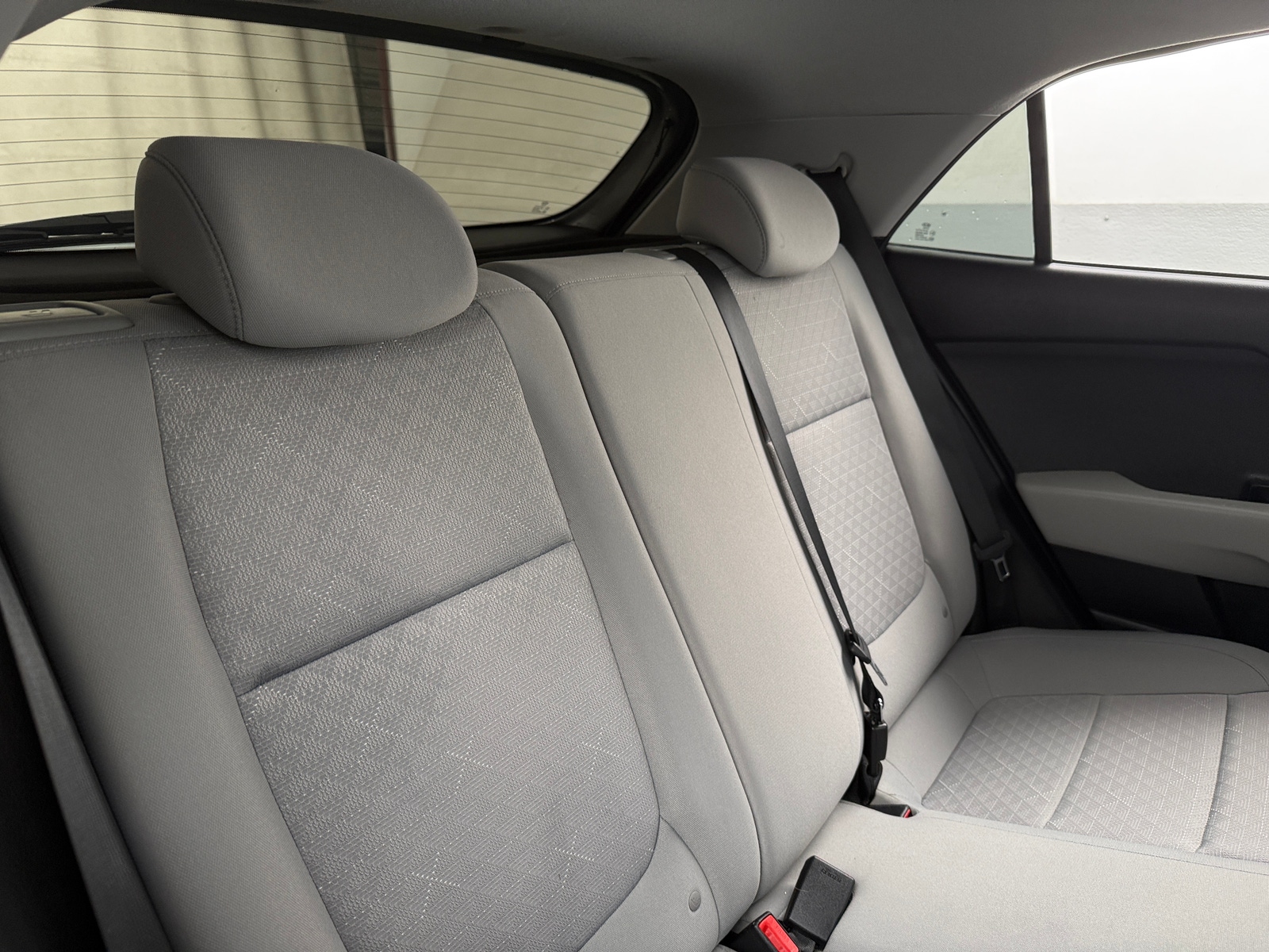 Thumbnail: 2021 Kia Rio - 6