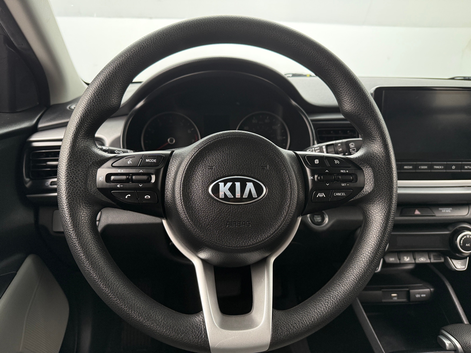 Thumbnail: 2021 Kia Rio - 5