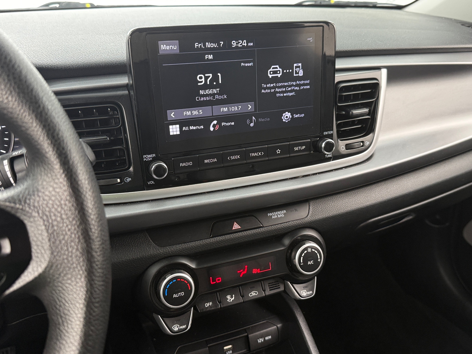 Thumbnail: 2021 Kia Rio - 4