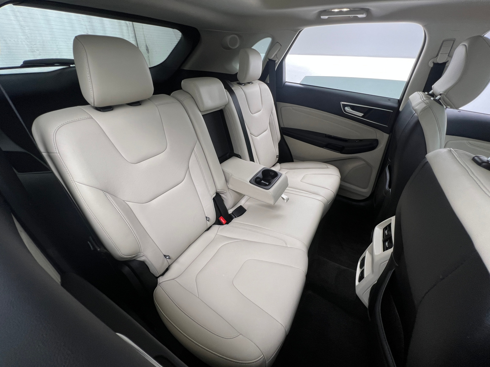 Thumbnail: 2018 Ford Edge - 5