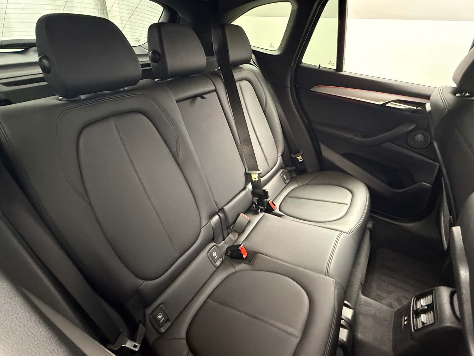 Thumbnail: 2022 BMW X1 - 5