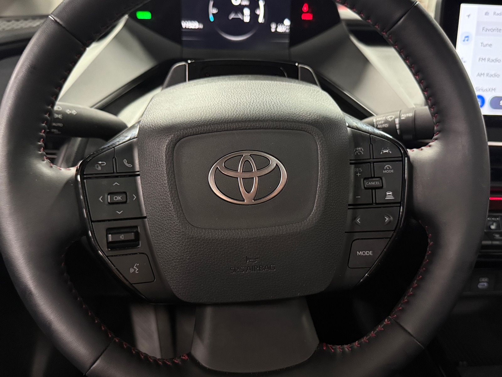 Thumbnail: 2024 Toyota Prius Prime - 4