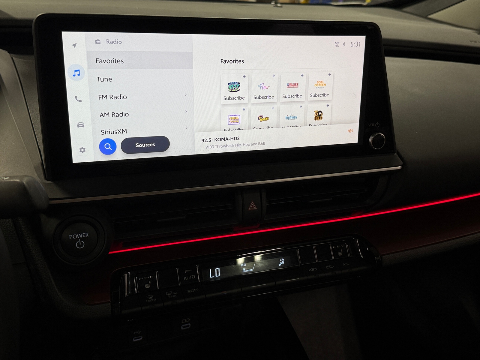 Thumbnail: 2024 Toyota Prius Prime - 3