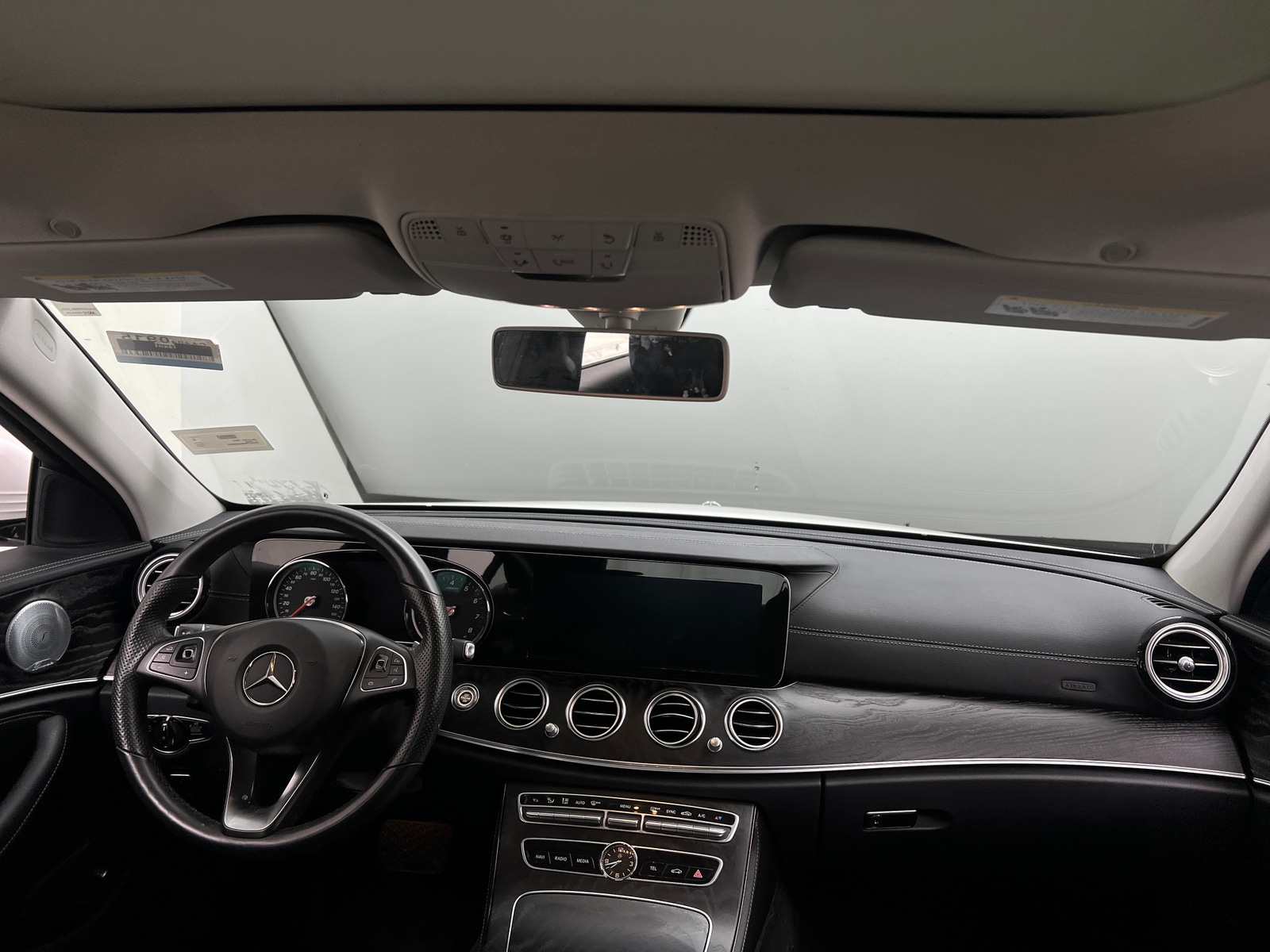 Thumbnail: 2018 Mercedes-Benz E-Class - 2