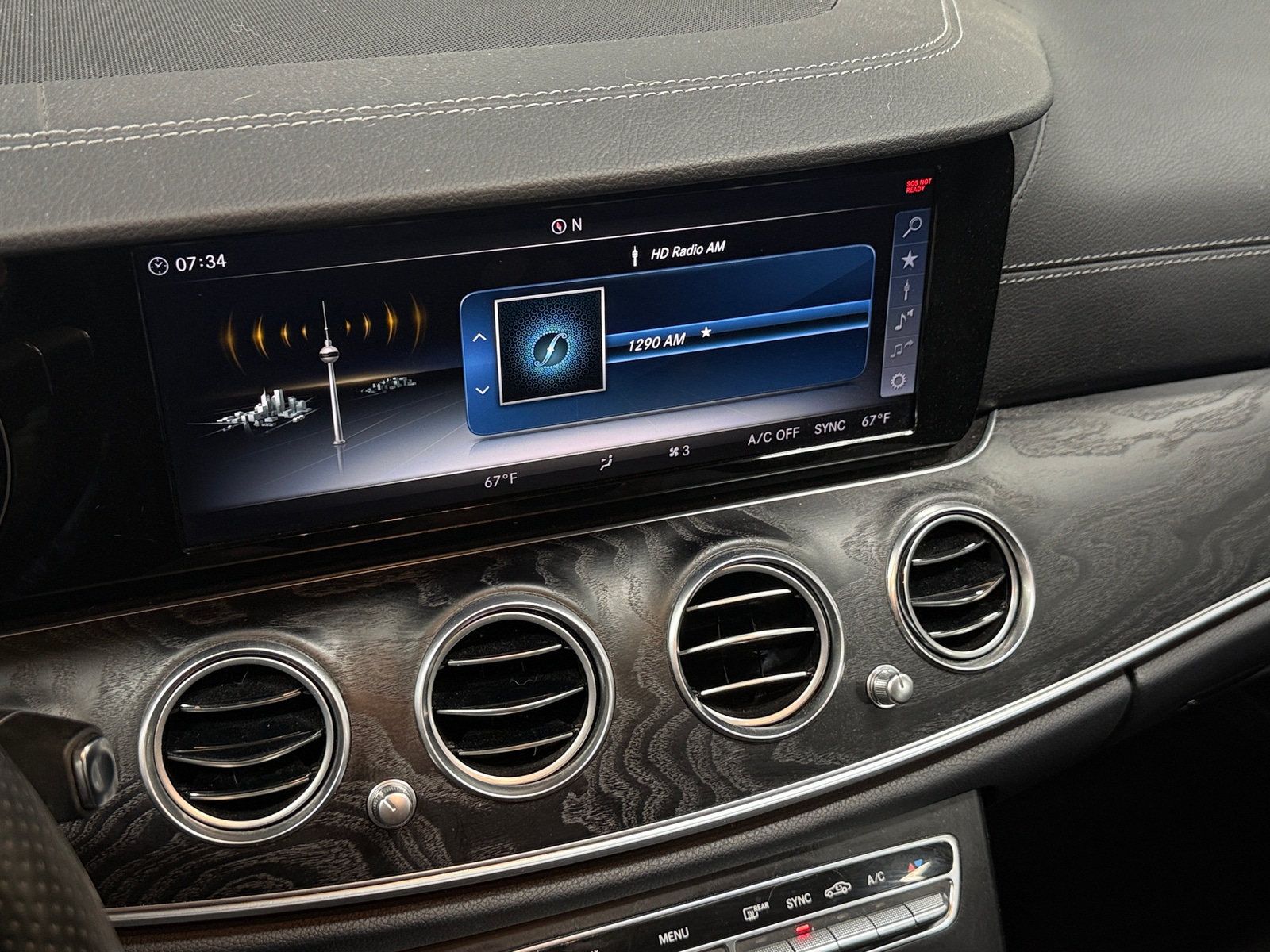 Thumbnail: 2018 Mercedes-Benz E-Class - 3