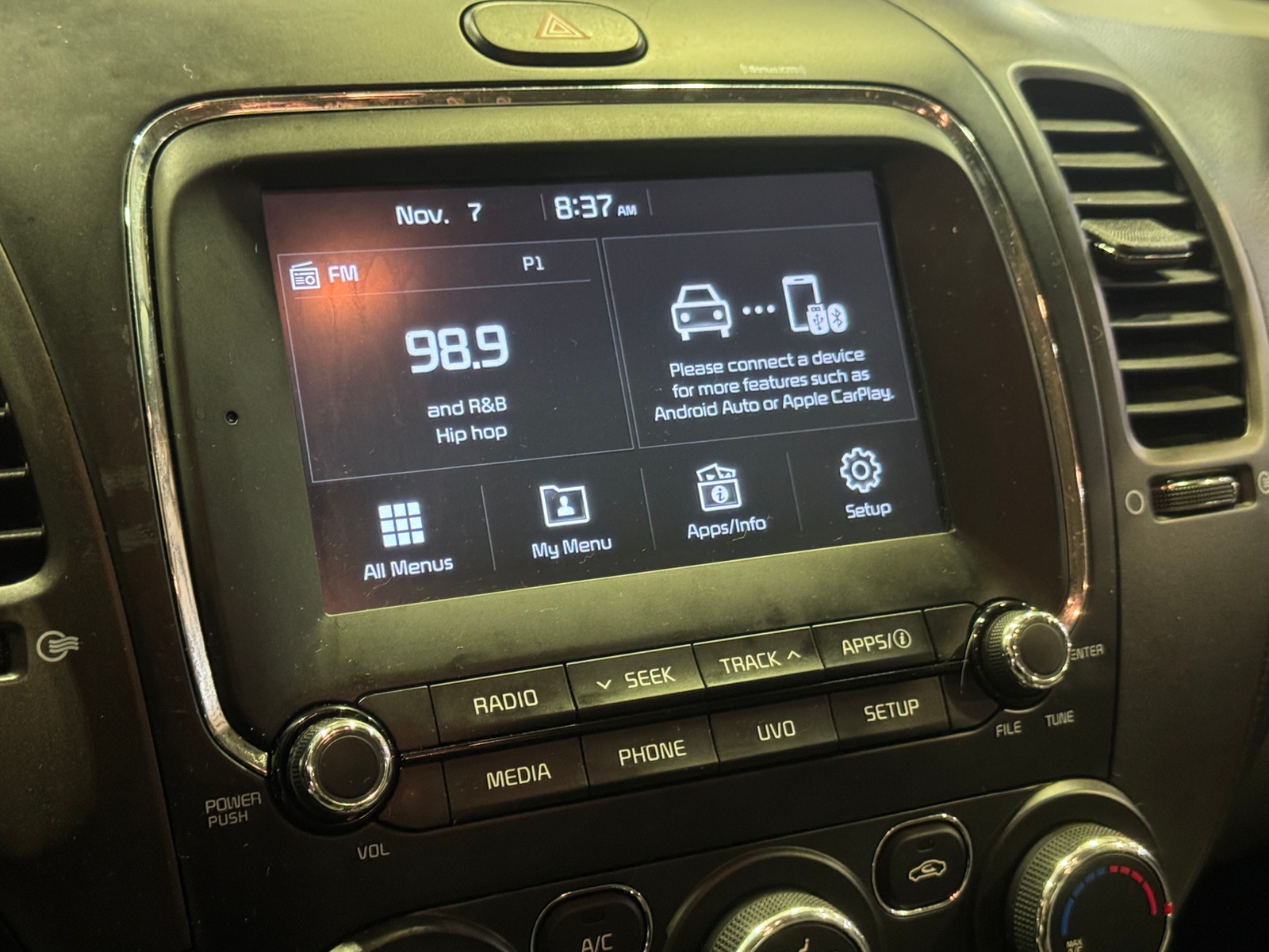 Thumbnail: 2018 Kia Forte - 4