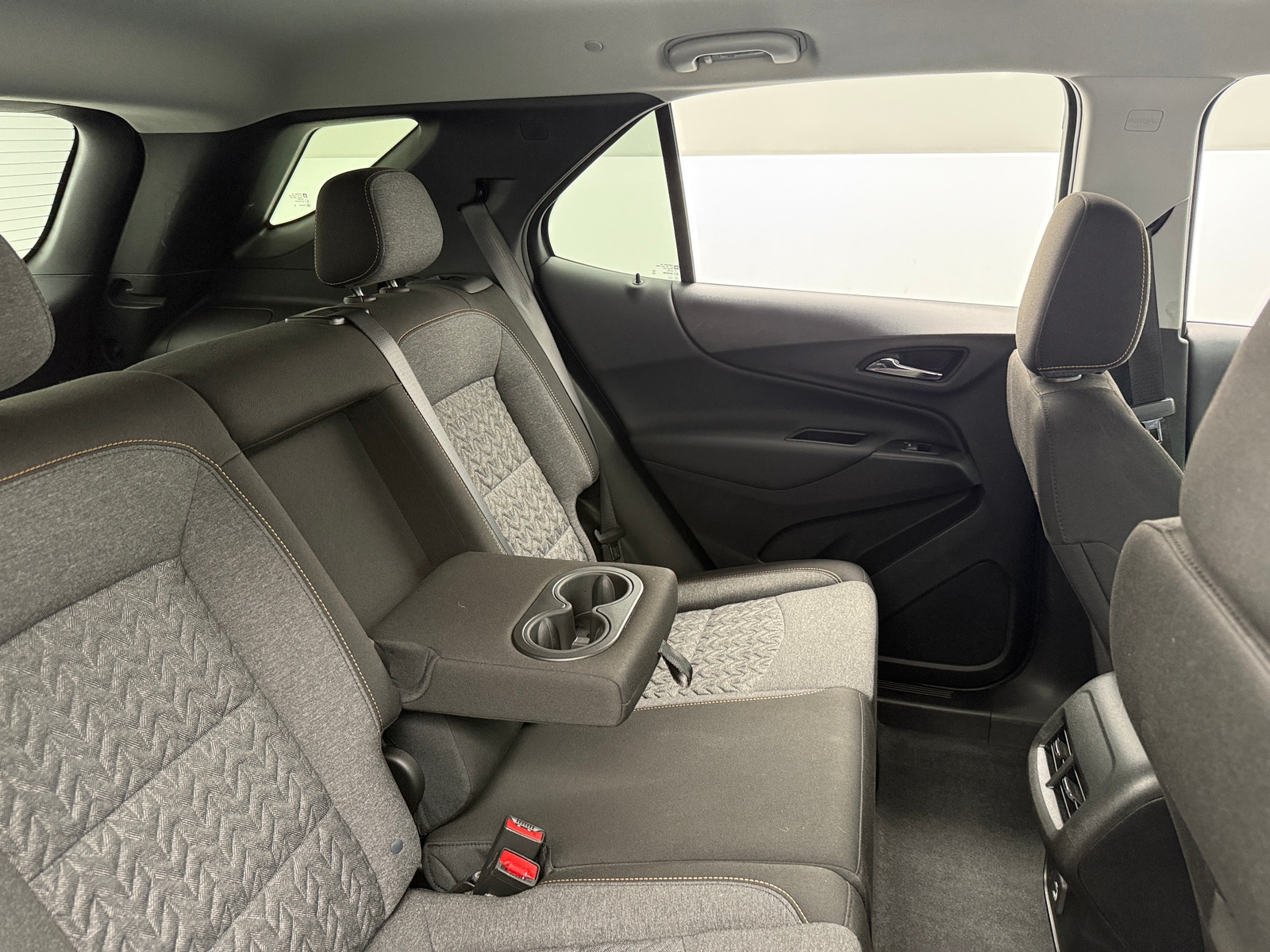 Thumbnail: 2022 Chevrolet Equinox - 6